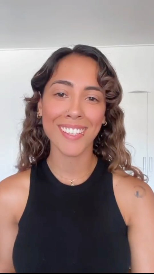 ¡Este verano no para! 🌅 Regresamos a uno de nuestros lugares favoritos. Este sábado 24 de enero, el Skatepark de Villa Carlos Paz se llena de música para acompañar la caída del sol.
En una jornada organizada por la @casadelajuventudvcp, nos pone a bailar Pía Carott @piacarott, representando con todo el sonido de Orbital Academia. 🎧✨
Vení con tu skate, tu bici o simplemente a disfrutar del atardecer a orillas del lago. ¡La entrada es libre y el mood es total! 🛹🔥
📍 Skatepark VCP 📅 Sábado 24/01 - 19:30 hs. ¡Nos vemos ahí!
#VCP2026 #OrbitalAcademia #SkateparkVCP #CasaDeLaJuventud