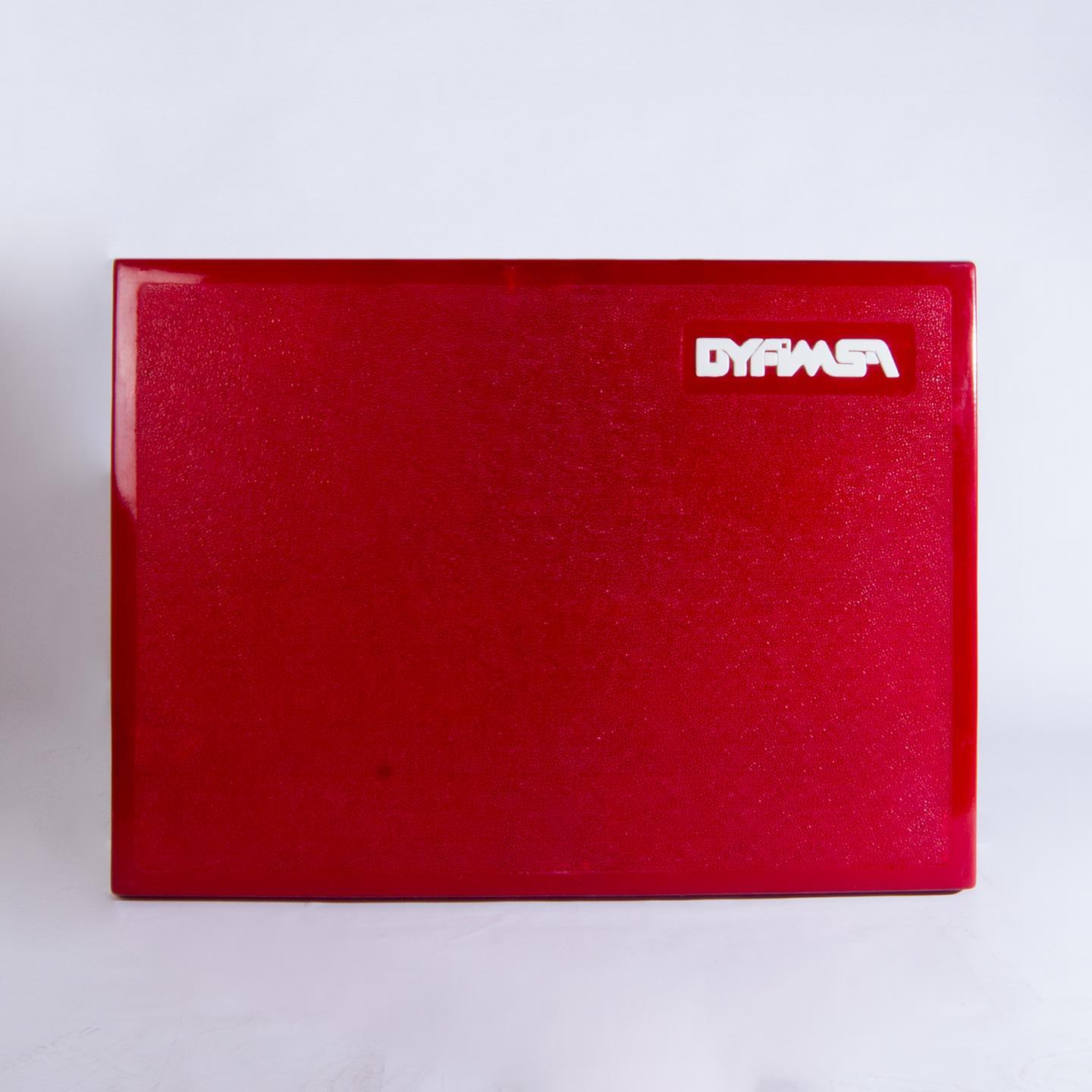 Tarima dieléctrica reforzada con fibra de vidrio. FV-750-R
La tarima dieléctrica brinda una efectiva protección contra descargas eléctricas.
Es fabricada con resina poliéster insaturada y reforzada con fibra de vidrio, materiales que le dan una excelente capacidad aislante y resistencia mecánica dándole una vida útil de más de 10 años.
Su acabado corrugado aseguran una superficie antiderrapante y de fácil limpieza.
#epp #tapetedielectrico #subestacion #equiposelectricos #seguridadelectrica #nscsandiego
