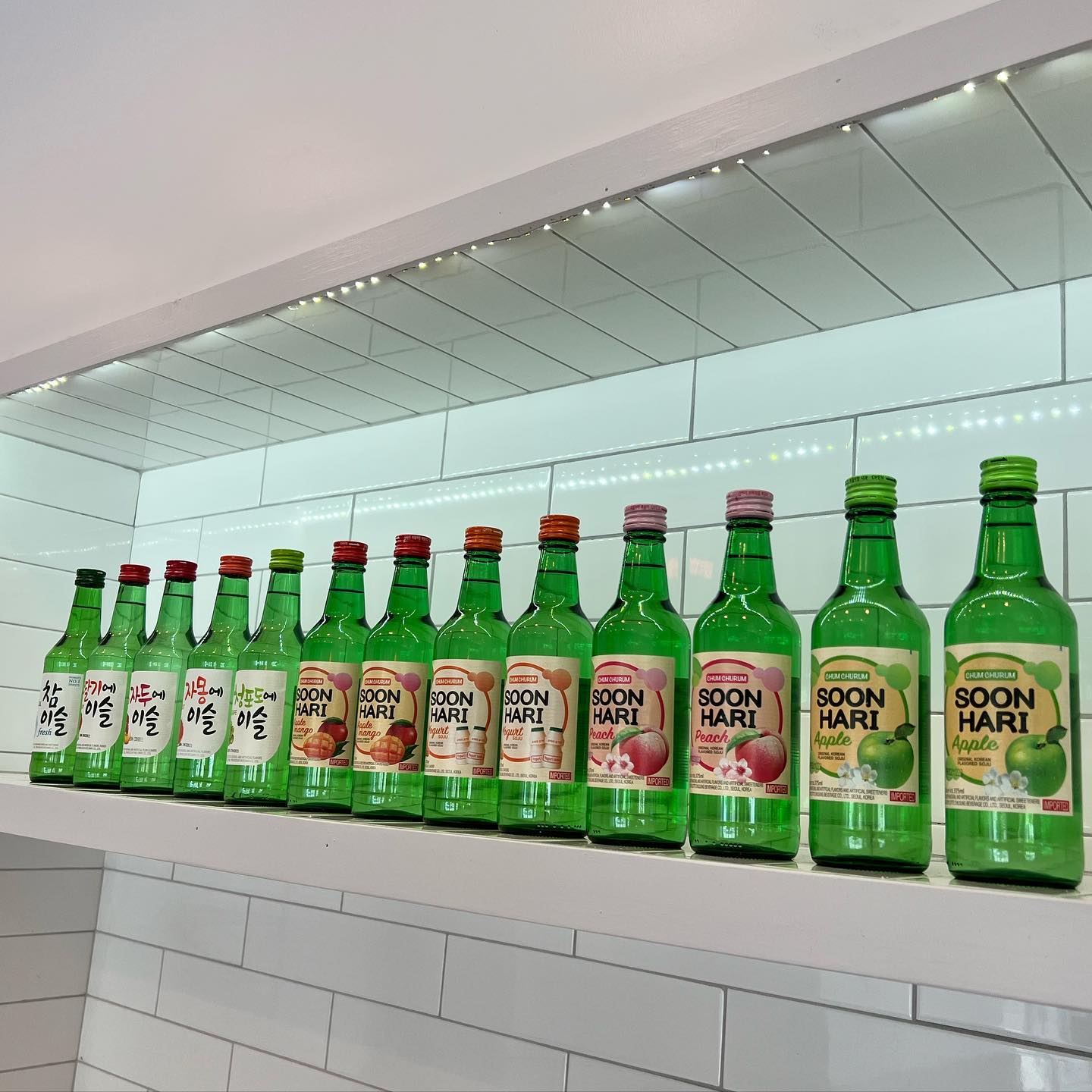 NOW SERVING SOJU 💚
Come pair our delicious dishes with a bottle of fruit flavored soju
#wokchiatlanta #soju #jaypark #soonhari #jinro #atl #atleats #순하리 #진로 #소주