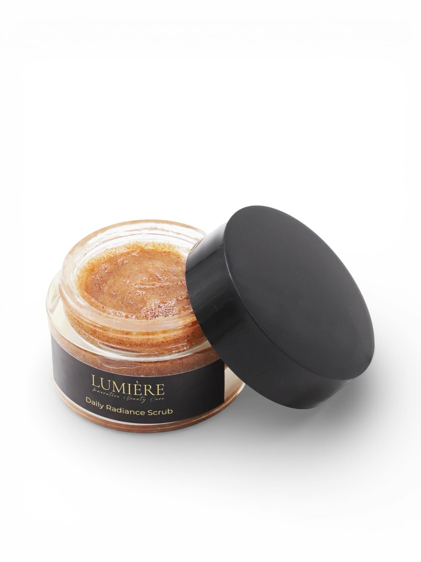 Il segreto di una pelle radiosa inizia da qui: l’esfoliazione.
Radiance Nutri-Scrub: Rigenera. Nutre. Illumina.
Senza graffiare la pelle.
💧 Olio di Argan e Mandorle: nutrimento profondo
🌰 Gusci di nocciola e mandorla: esfoliazione naturale e precisa
✨ Pelle levigata, setosa e visibilmente luminosa
Perché la vera bellezza emerge quando lasci risplendere la tua luce naturale.