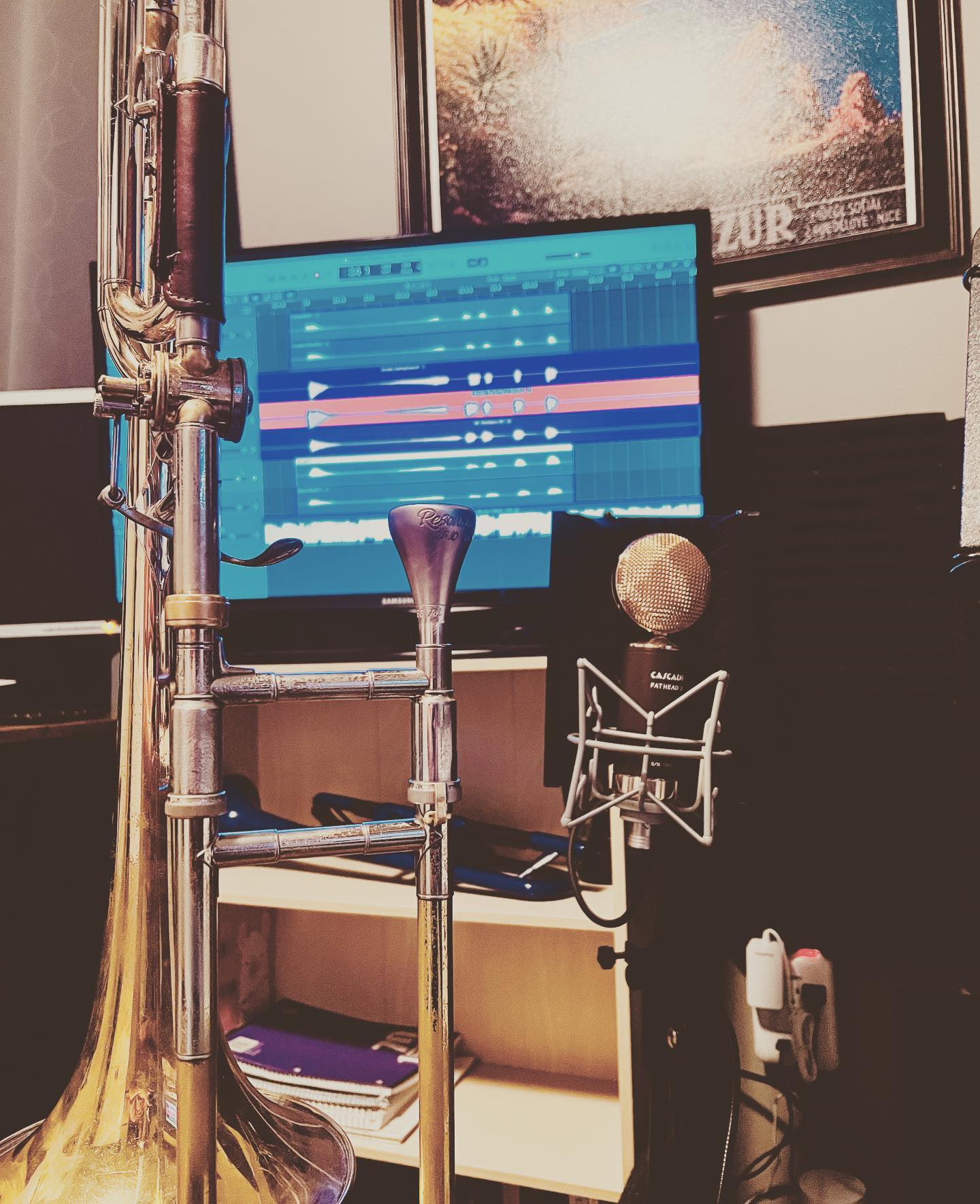May as well knock out some more recording before the gig tonight.
Still love recording on these great
@ar_resonance pieces especially with my #elkhart @bachbrass #36g
And always love and appreciate getting to add my voice to people’s music!
#homerecording #newmusic #nashville #vietnamesemusic #hornsection #trumpet #trombone #saxophone #hornsmakehits #trombonedollars