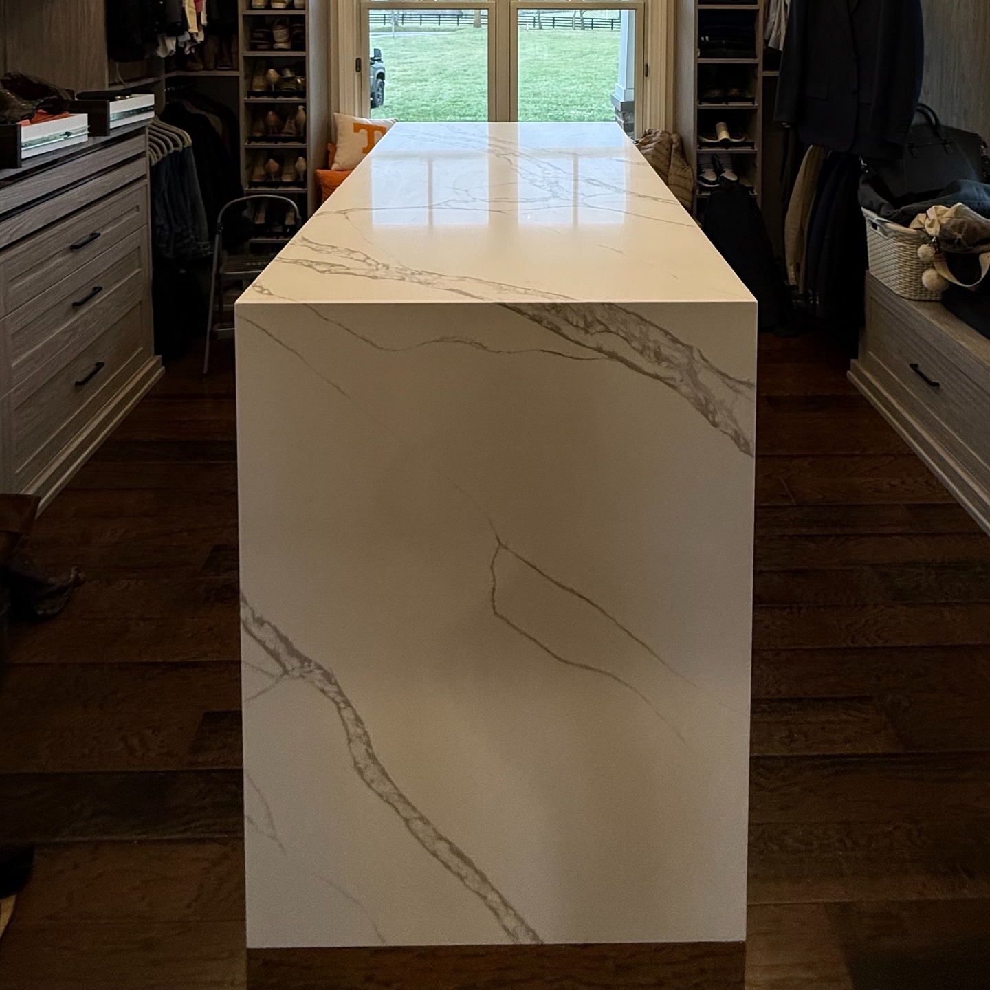 "Built to impress, designed to last. MGM Stone Creations crafts Lexington’s finest countertops for homes that shine."
👉 #LexingtonCountertops #MGMStoneCreations #LexingtonKYHomes #CustomCountertopsKY #QuartzCountertops #LuxuryCountertopsKY #LexingtonDesignExperts #KitchenInspoKY #HomeImprovementLexington #LexingtonRenovation