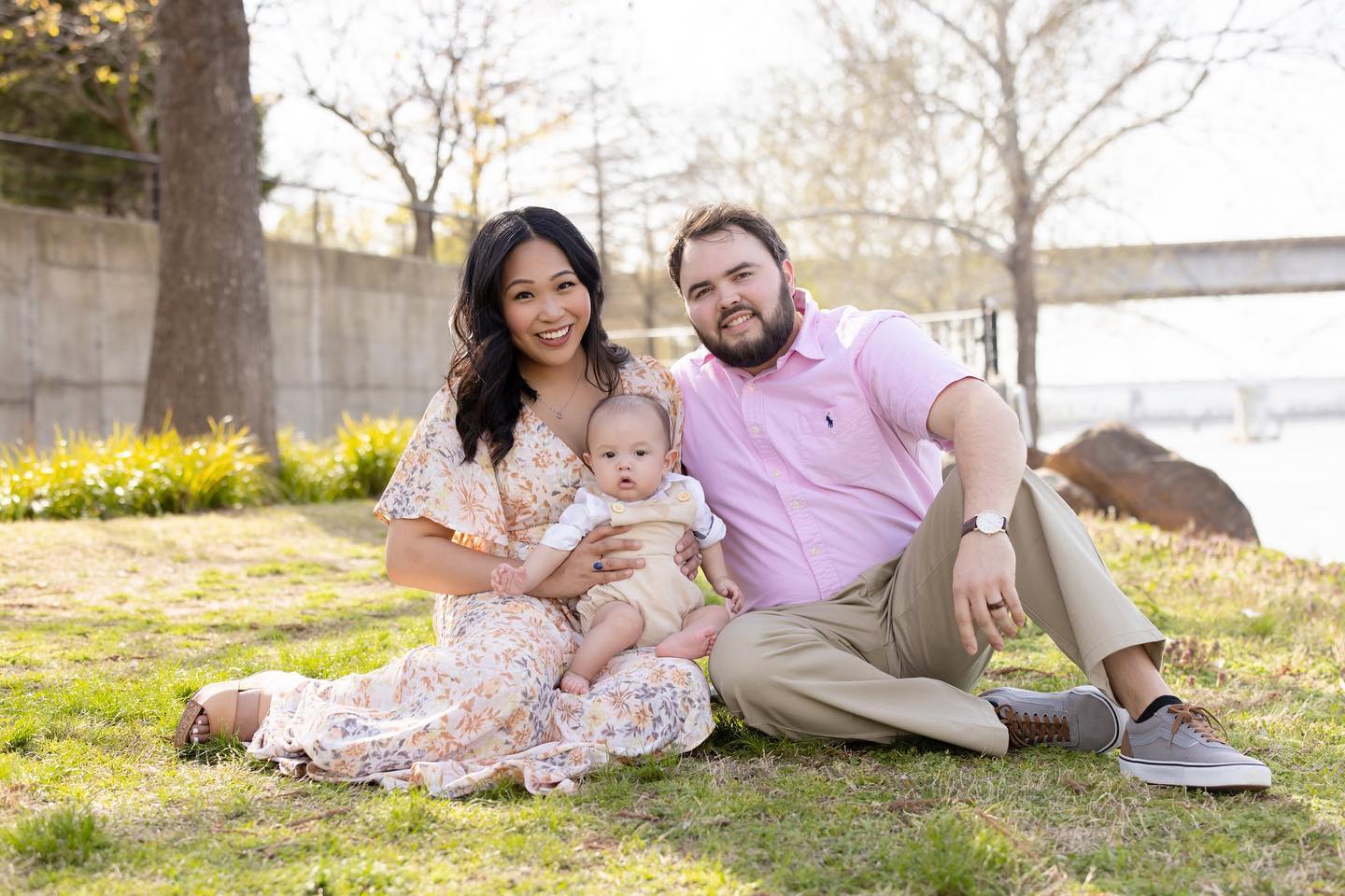 Family portraits are fun for me because I get to play with other kids. π«£ Kids like me because Iβm kind of a kid too... I have big kid energy. π #bigkidenergy
