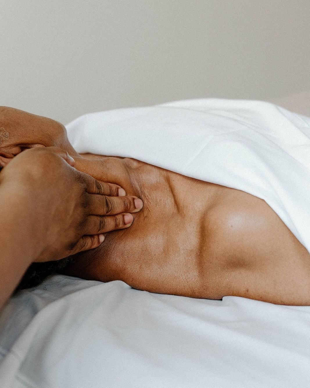 Did you know massage therapy can do much more than just relax you?
Massage therapy can treat injury, pain and muscle tension and can help minimize symptoms of certain conditions.
Book a massage therapy appointment today! I have appointments available Monday through Friday! 