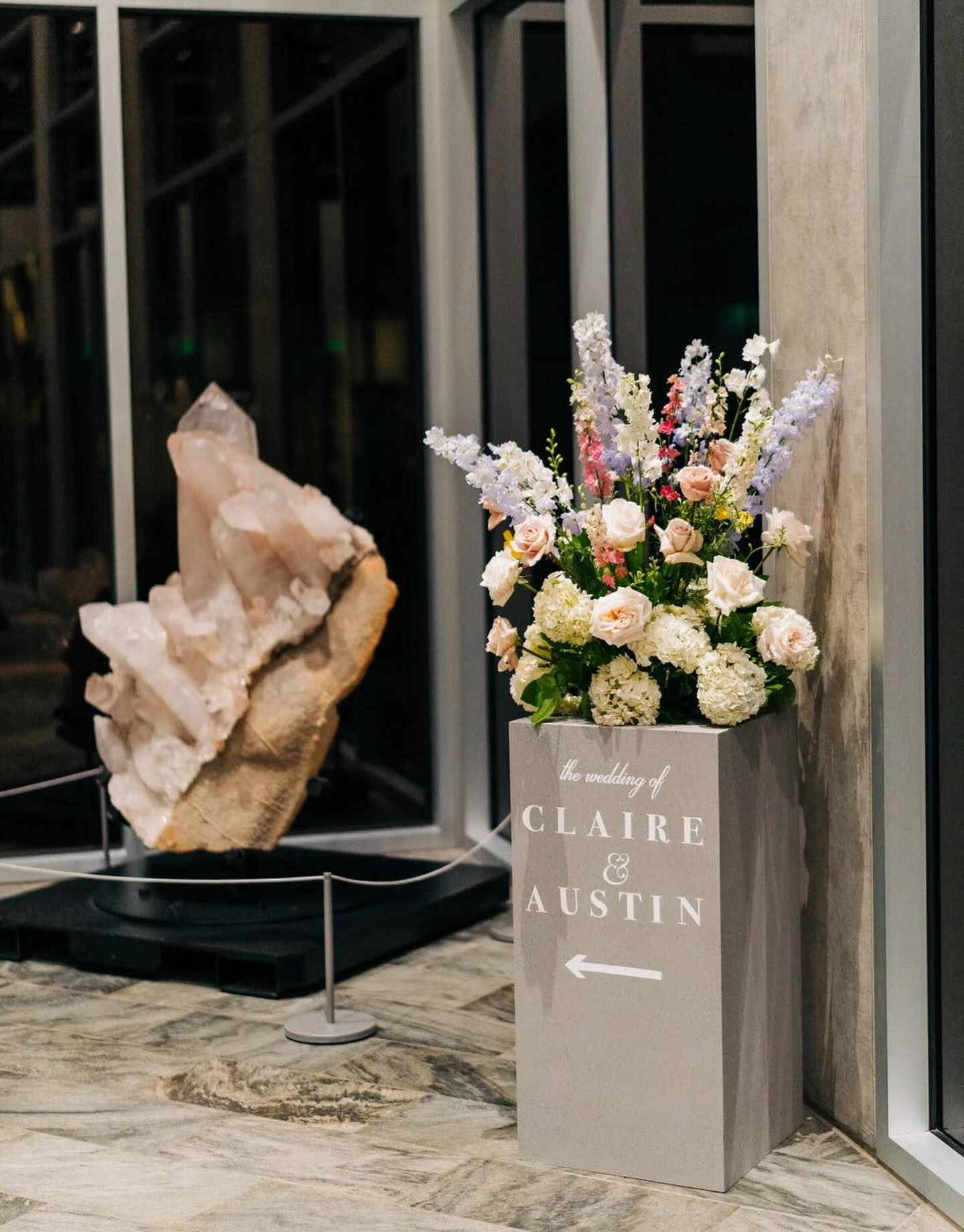 From custom signage to ceiling installs - CAE is here to meet every dream with excellence and creativity!
VENDORS:
Planning + Wedding Design: @jlkweddings
Production Design: @cae_lr
Wedding Design + Floral Design: @tanarahluxefloral
Photography: @thevillarphotoco
Venue: @crystalbridgesmuseum