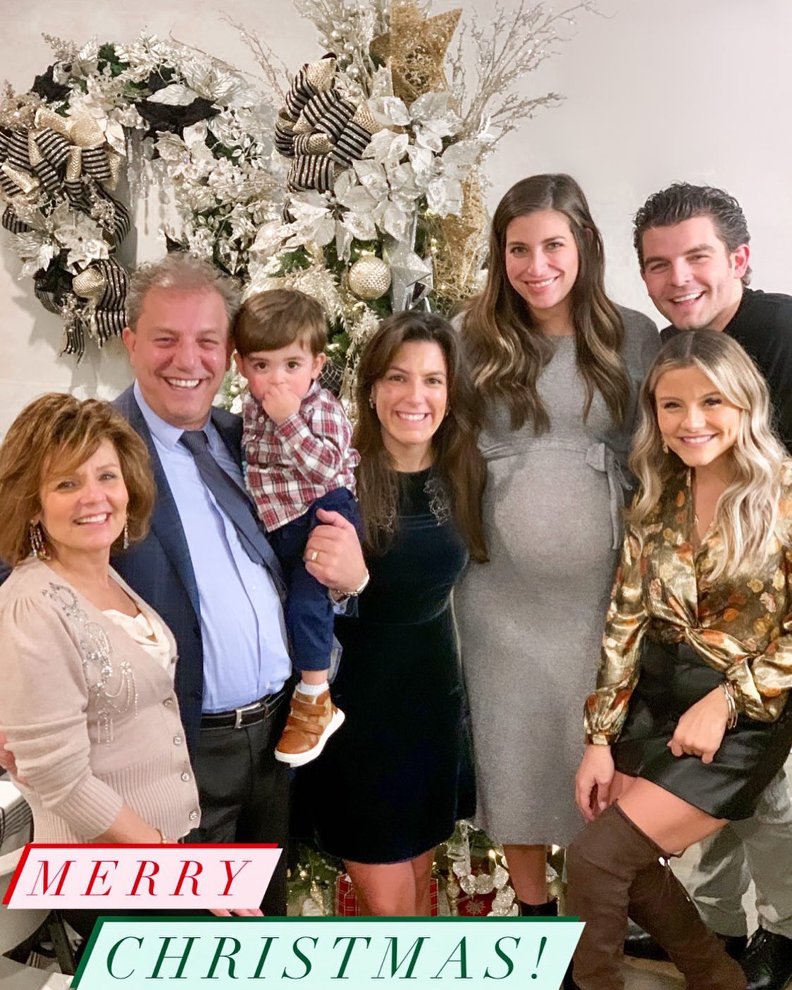 We wanted to wish you a very Merry Christmas🎄 and a Happy New Year🍾