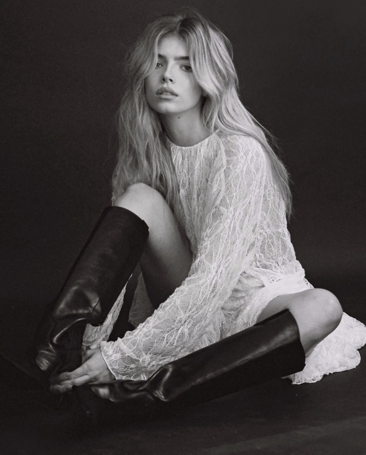 Get inspired by @ordanon
In frame @noyamiller
Agency @itmodels
Style @styling.rg
@nir.elkabetz
✨ Follow and tag @inframe.mags, or use the hashtag #inframemagazine for a chance to be featured!
Founder and photo selection by @giuls.col
#magazine #portrait_perfection #portrait_vision #portrait_shots