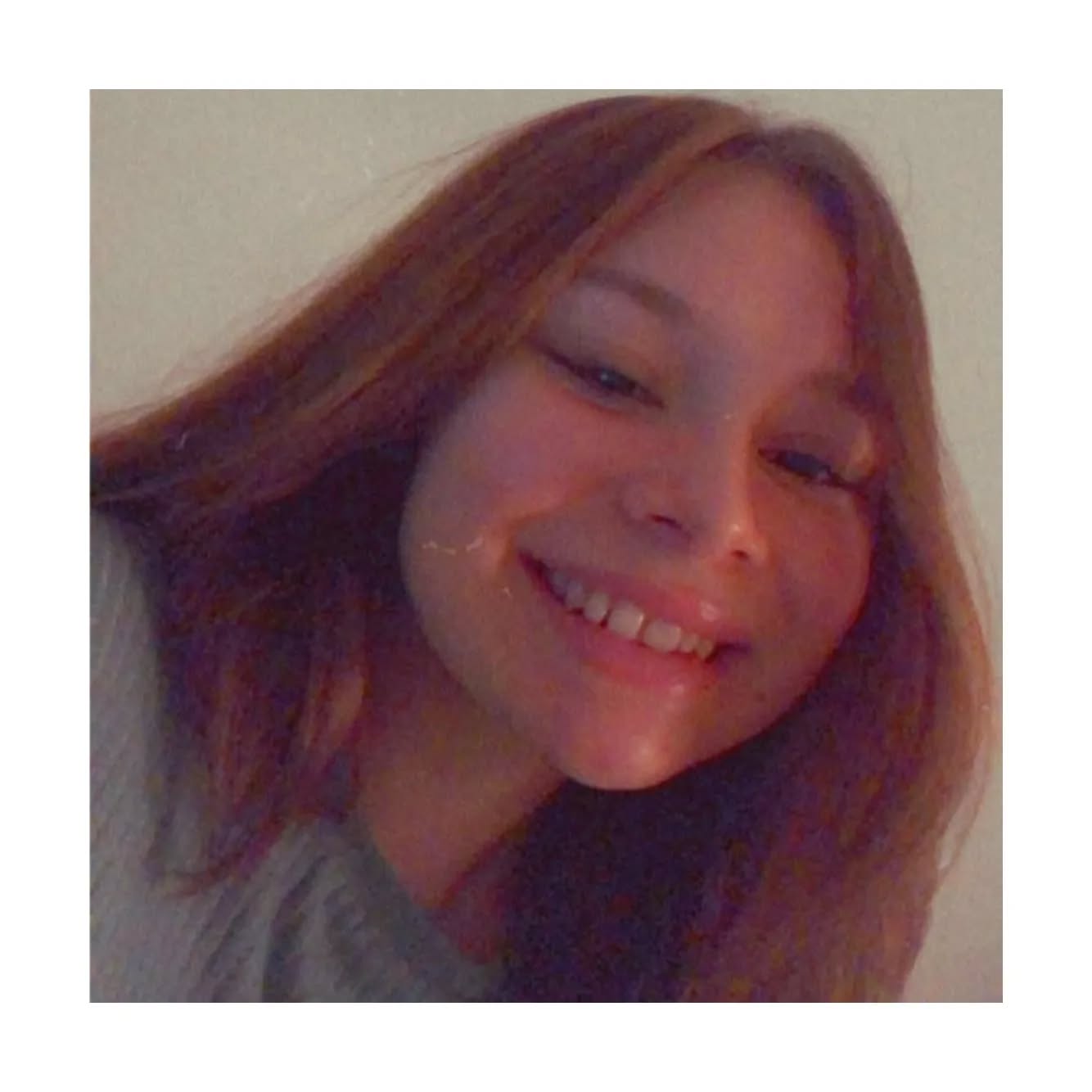 𝐈𝐍𝐓𝐄𝐑𝐕𝐈𝐄𝐖
J'ai eu la chance et le plaisir d'être contactée par Gaëlle, une jeune et courageuse jeune femme de 19 ans, qui a traversé l'enfer lorsqu'elle avait 11 ans.
Elle parle du vécu de sa maladie et son parcours sur mon blog.
Merci à elle pour son courage, sa résilience et ses mots qui font écho en moi et qui, j'en suis sûre, résonneront en vous aussi.
❤️🥰☺️
_
lien dans ma bio 🍀🍀🍀
