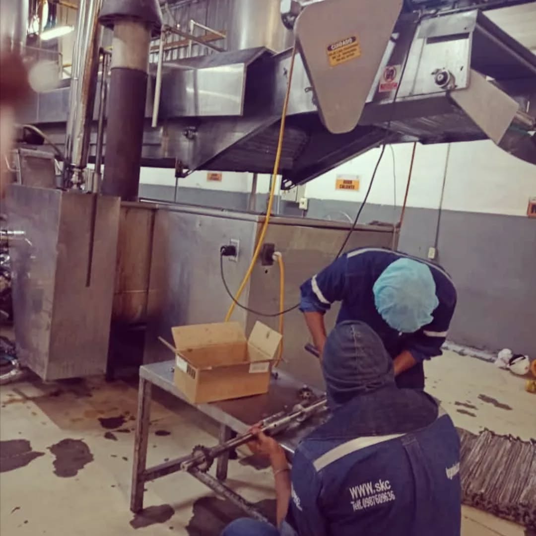 🧰Día de mantenimiento
#mantenimiento #mantenimientoindustrial #industria #industriaEcuador #industriaAlimentos #skcingenieria