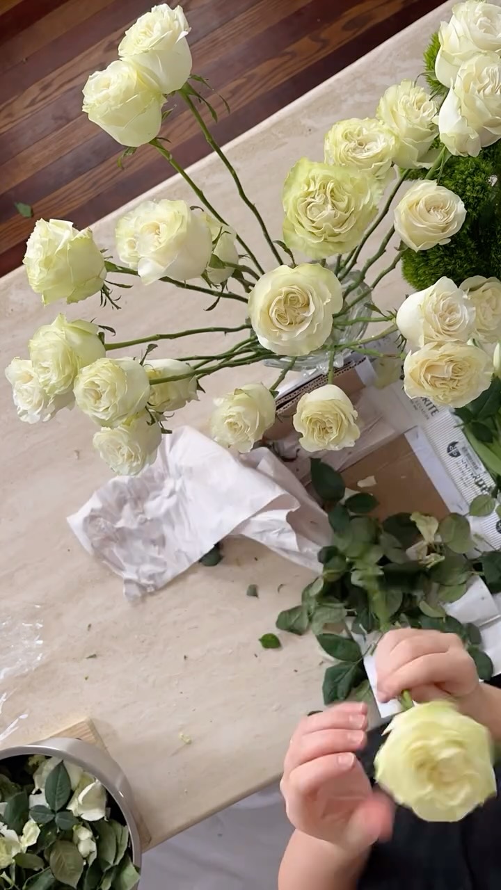 Time to design🌷✨Flowers from Floral Express Woodstock.
#heidisflorals #heidisfloraldesigns #ottervilleontario #norwichontario #weddingfloraldesign #weddingsontario #woodstockontario #oxfordcountyontario #florals #eventflorist
#heidisflorals #norwichontario #ottervilleontario #ontarioflorist #floraleventdesign #weddingflowers #weddingontario #weddingseason2026 #woodstockontario #babyshowerflowers