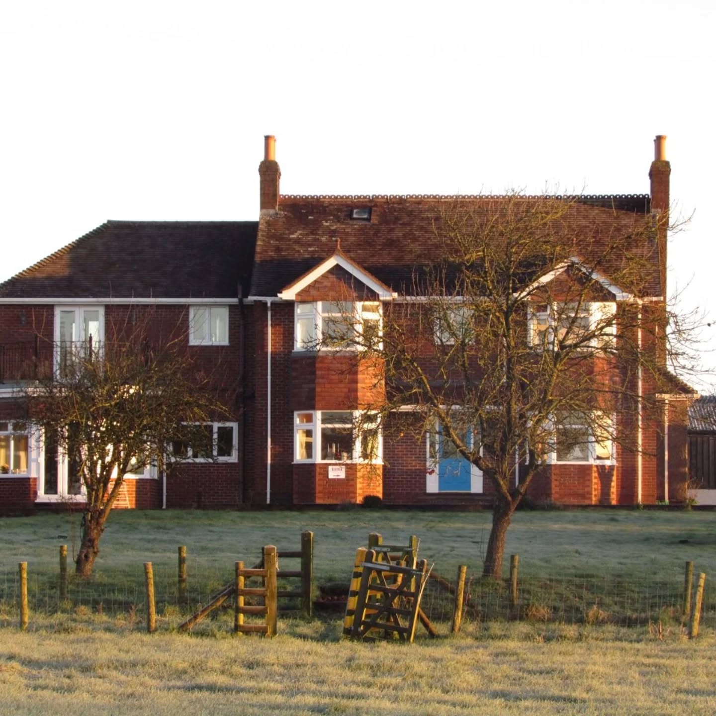 ๐ 10 incredible years of The Moorhead Bed and Breakfast! ๐
Time flies when you're having a good time! ๐ We moved into this beautiful place on 27th January 2016, and it's been an absolute joy sharing it with all of you.
From cozy nights by the fire ๐ฅ to sunny days exploring the Shropshire countryside ๐ณ, we've made so many wonderful memories here.
A massive thank you to all our amazing guests, old and new, for choosing to stay with us. Here's to many more years of relaxation, comfort, and making memories! ๐ฅ๐โจ
Enjoy the throwback photos from 2016 ๐๐ธโจ.
#countryside #10Years #BedAndBreakfast #Wem #shropshire