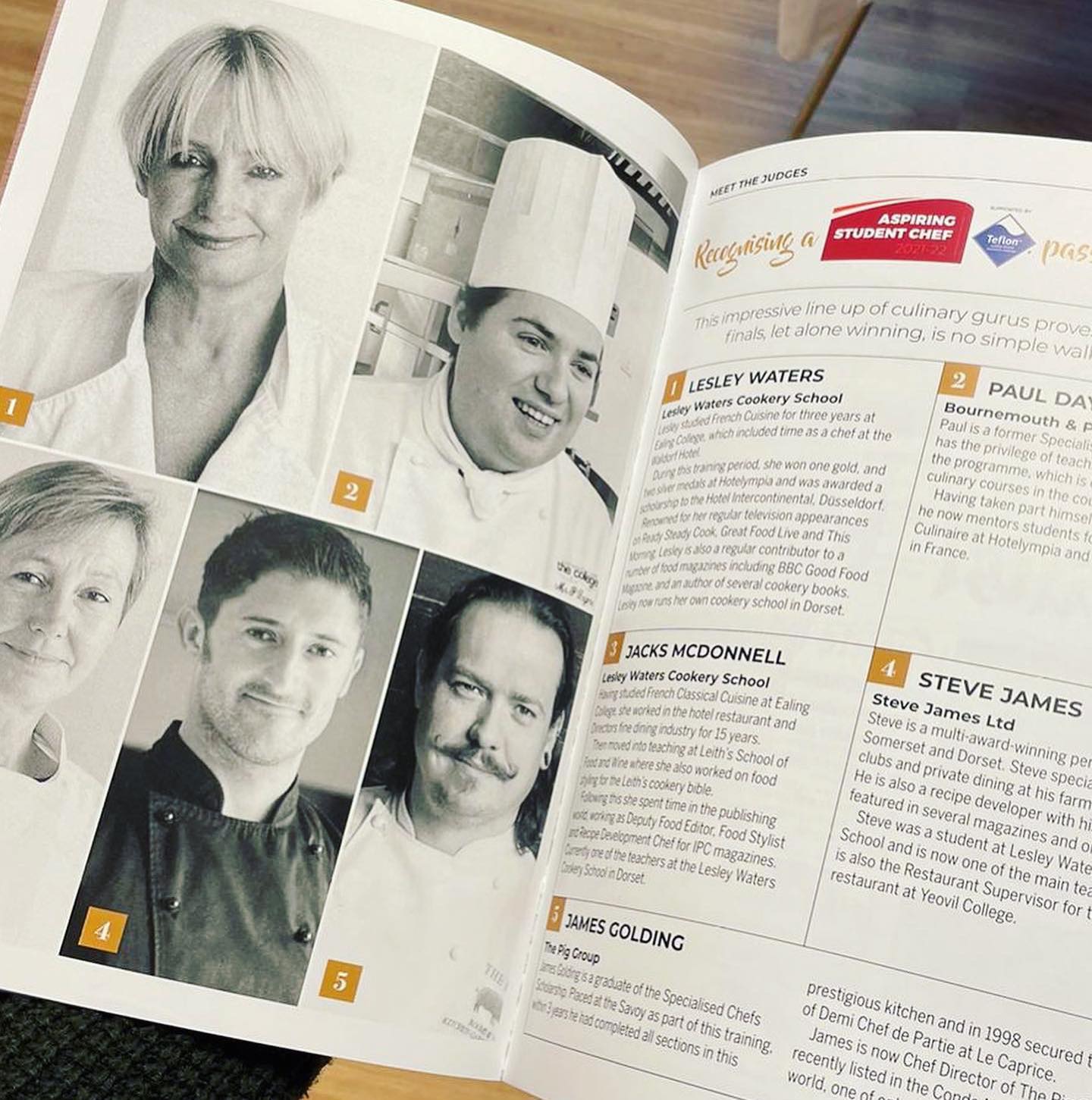 Very proud of our client @stevejamesltd.
On Friday he judged the ‘Inspiring Culinary Generation’ competition @icgcompetition for National Aspiring Student Chef 2021-22 with Teflon, and fellow judges Lesley Waters and Jacks McDonnell from @lwcookschool, James Golding from The Pig Group and Paul Dayman from Bournemouth and Poole College where the event was held.
Steve’s also recently started working with students at @yeovilcollege in their student-run restaurant & there’s no-one better to inspire the chefs or hospitality professionals of the future.
Go Steve!
#judge #chef #cheflife #hospitality #shakethingsup #lovewhatyoudo #foodgloriousfood #inspiration #futurechefs #mondaymotivation