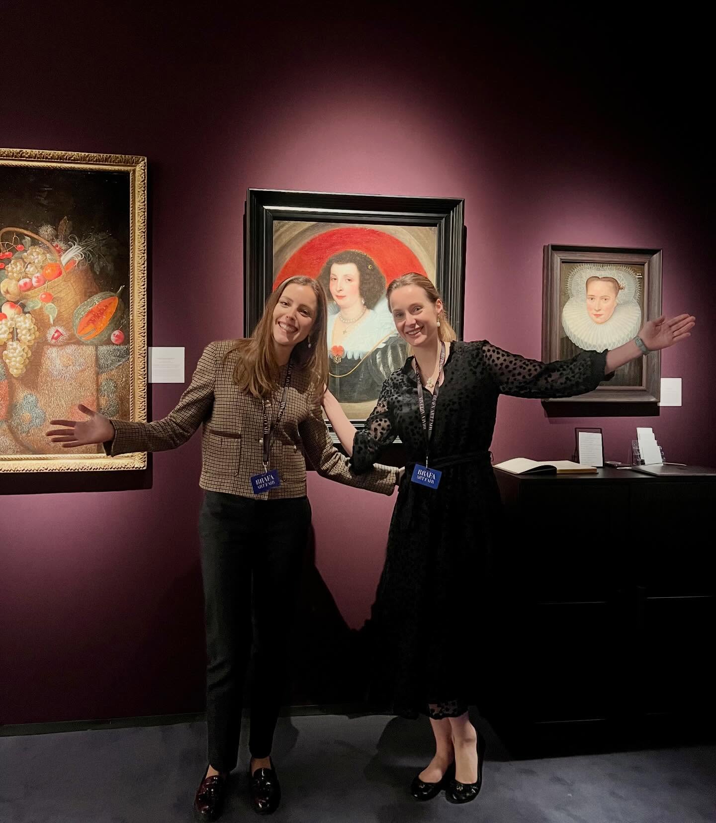 BRAFA has officially started 🥳 We are looking forward to seeing you and sharing our “Forgotten Stories” with you!
Forgotten Stories unfolds as a journey across Europe: from the splendour of the Dutch Golden Age, through Antwerp’s artistic brilliance (including a special Louis de Caullery and heart-warming Daniel Van den Queborn) and Brussels’ courtly culture (Portrait of Anna-Maria de Camudio), to creative exchanges with Spain and Italy (with our Madonna by Domenico Puligo and a captivating St. Jerome). A special focus highlights female voices as artists, muses and patrons (with amongst others a very rare work by Catharina Van Knibbergen).
We would be delighted to welcome you at BRAFA and to share these stories with you in person.
Stand 132
January 25 – February 1, 2026
Brussels Expo
Thank you for the photo @carlavandeputtelaar
#brafaartfair #Arthistorylovers #oil #portrait #brafa2026