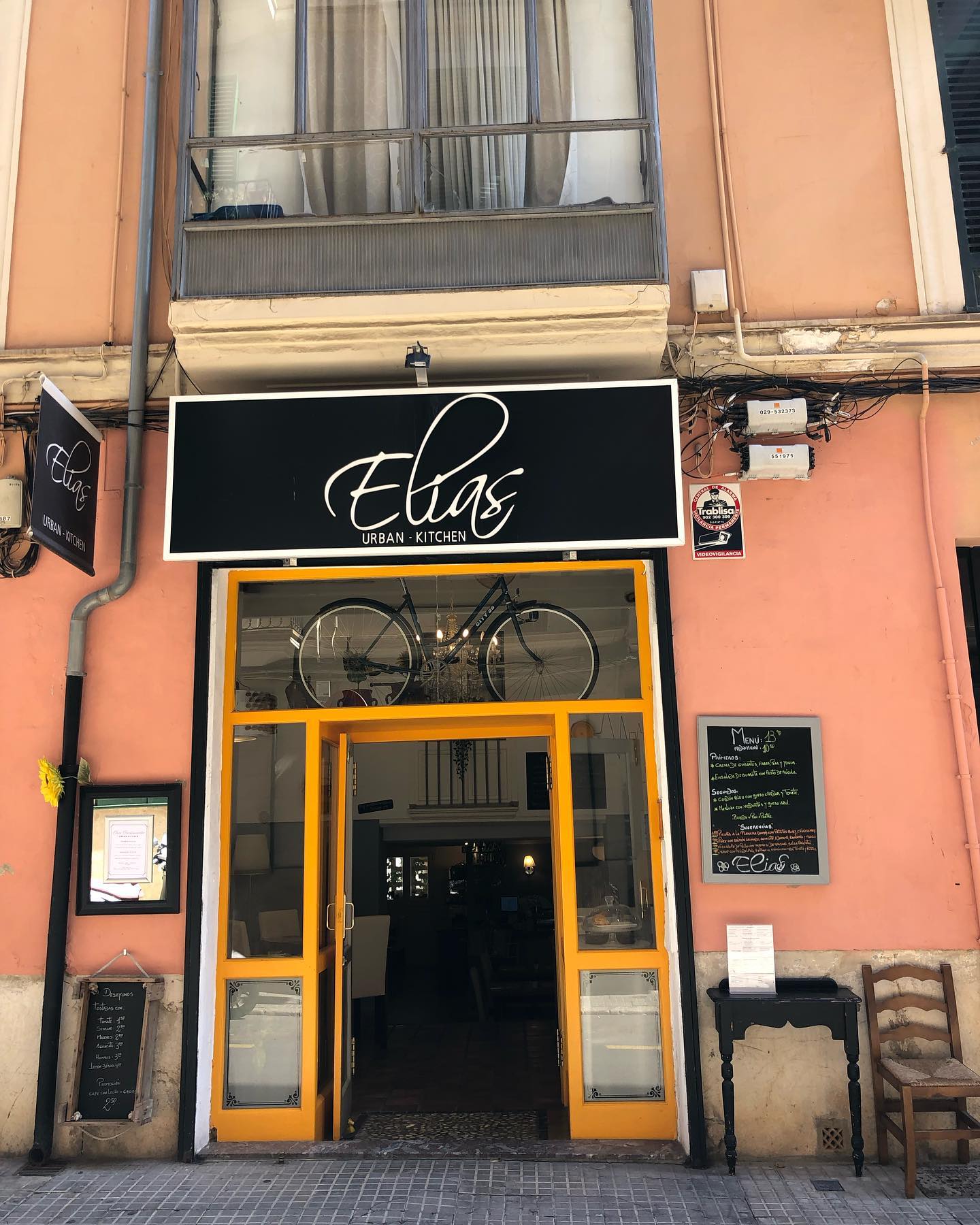menciona a esa persona con la que hace mucho que no vienes a Elías 🫶🏽💕
🍽 635 418 821
#elias #eliasrestaurante #mallorca #palmademallorca #restaurantesmallorca #restaurantemallorca #mallorcaisland #mallorcaparadise #pmi #spain #mallorca2022 #comerenmallorca #mallorca🌴 #mallorcagram #restaurante #restaurantes #restaurantespalma #restaurantesmallorca #comerenmallorca #food #foodie #foodielove #foodies #mallorcaparadise #foodinmallorca #foodiesmallorca