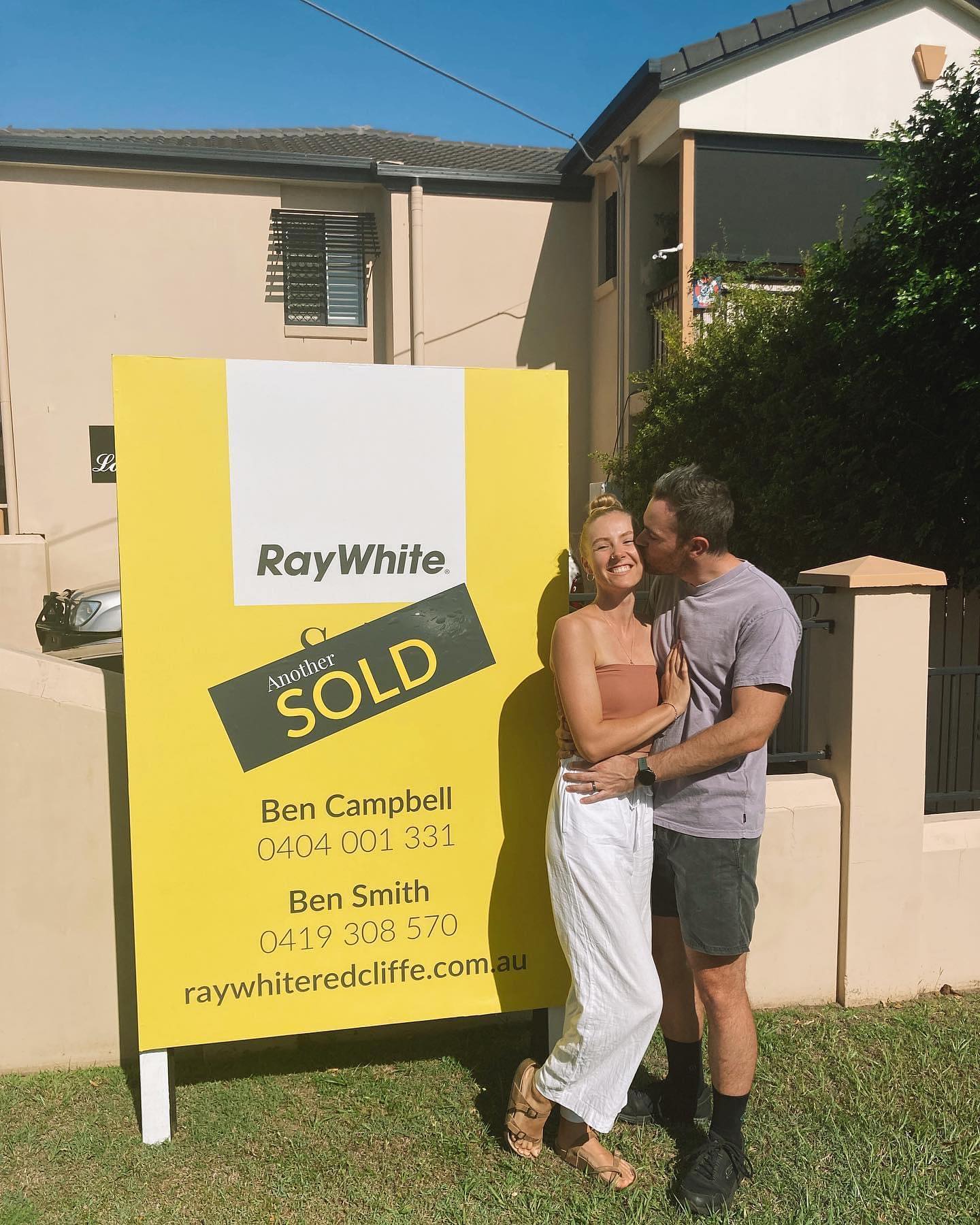 An incredible family who made their way into the Brisbane property market earlier this year 💪
.
Congratulations Alex & Jemimah, and thank you for trusting me as your mortgage broker 🙏
.
My aim is to create a safe space, where you can ask any questions, and where I can be your advocate through the whole process 🙌
.
Whether you're a first-time buyer or a seasoned investor, let me know if there’s anything I can do for you 👉
.
.
.
#HomeSweetHome #NewHome #FirstHomeBuyer #MortgageBroker #HomeLoans #BrisbaneRealEstate #BrisbaneHomeLoans #brisbanehomebuyers #SuccessStory #ClientSuccess #Mortgageculture