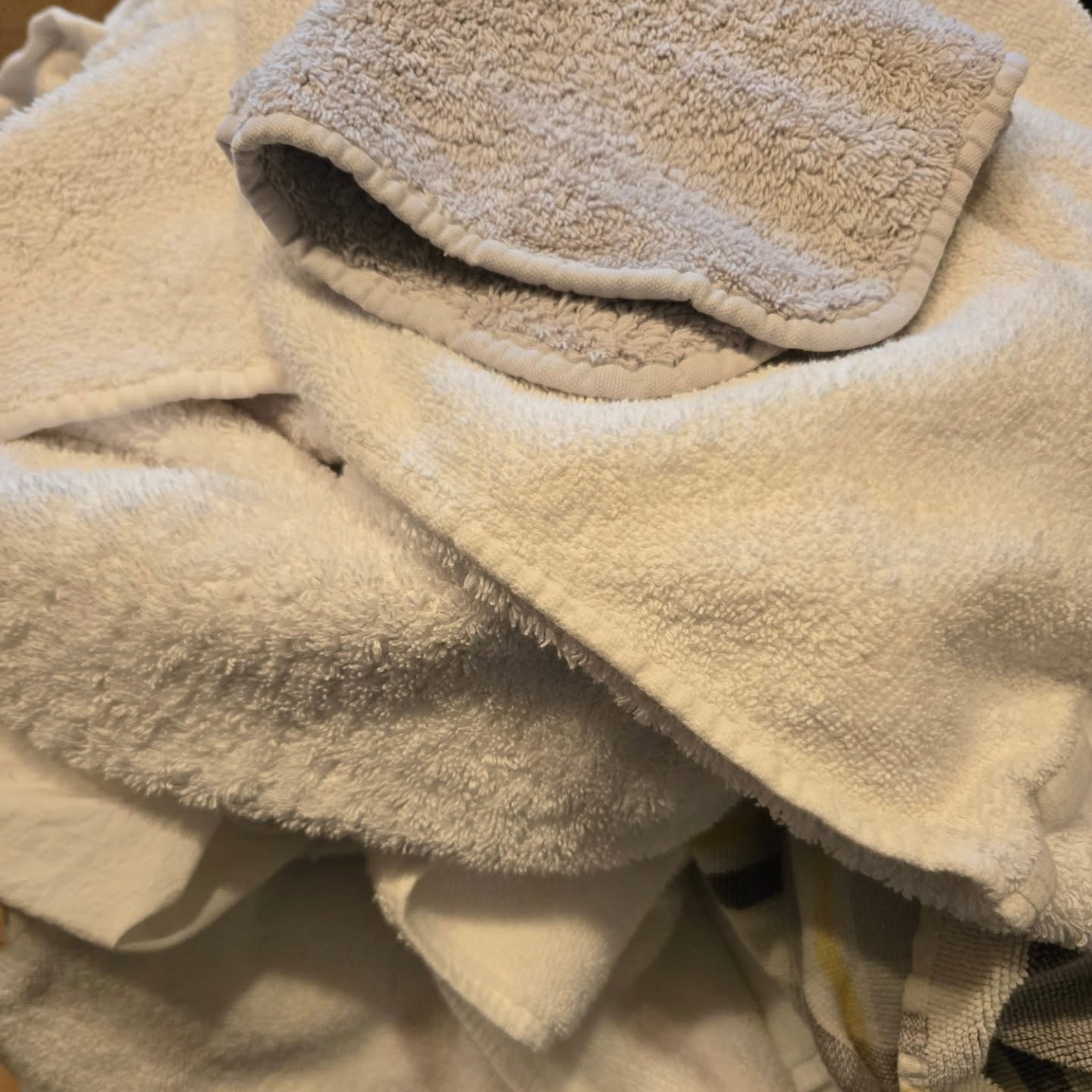 Wash, rinse, dry, fold repeate times infinity.
#reflexology101 #reflexologymeditation
@reflexologyexperience