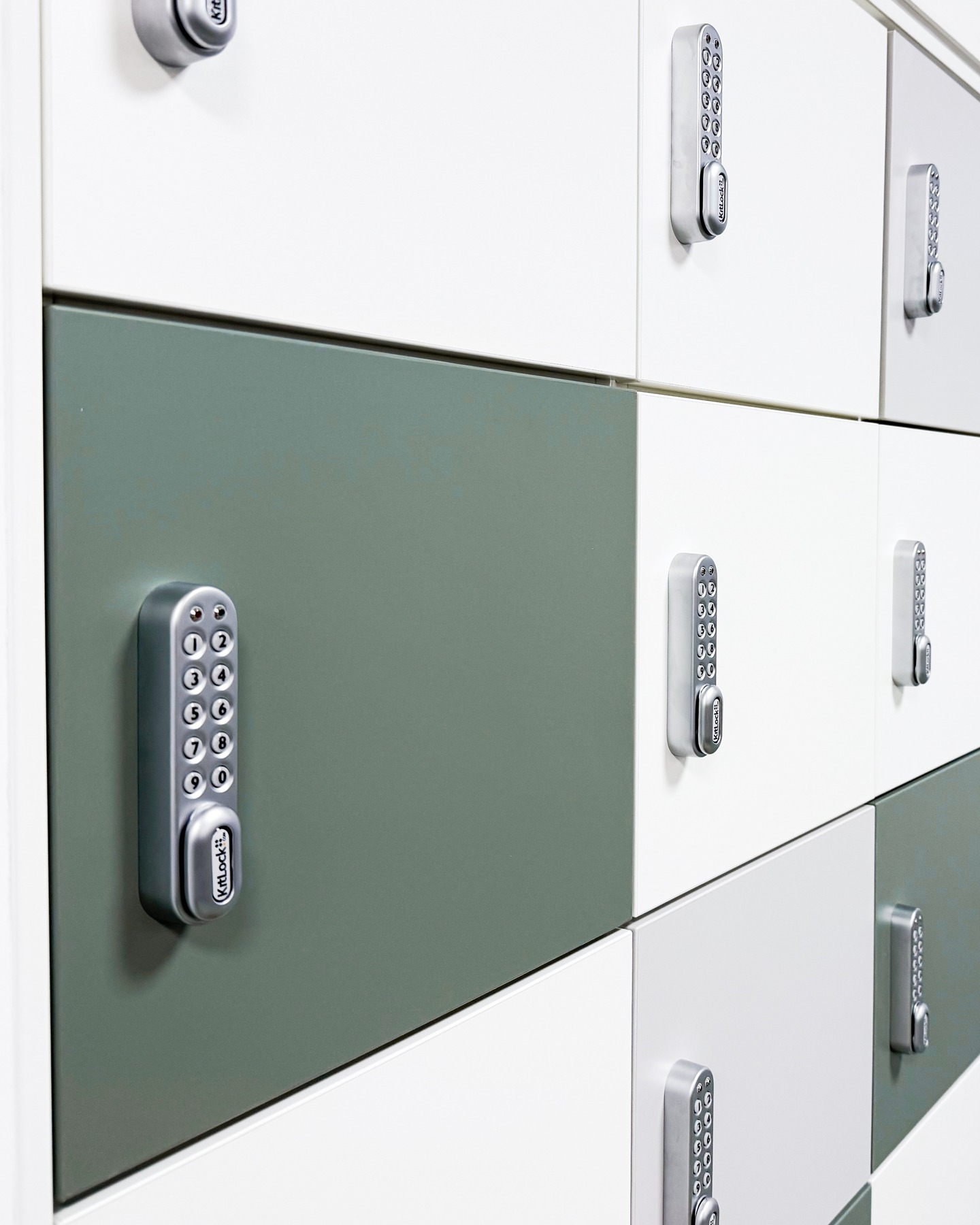 Monday motivation, locked in 🔒
Freewall lockers are designed to suit every workspace: choose from key, combination or RFID locks, all manufactured in-house and tailored to your project.
A smart start to the week, with storage that works as hard as you do.
👉 Get in touch with us today
01403 783160 | sales@freewall.co.uk | www.freewall.co.uk