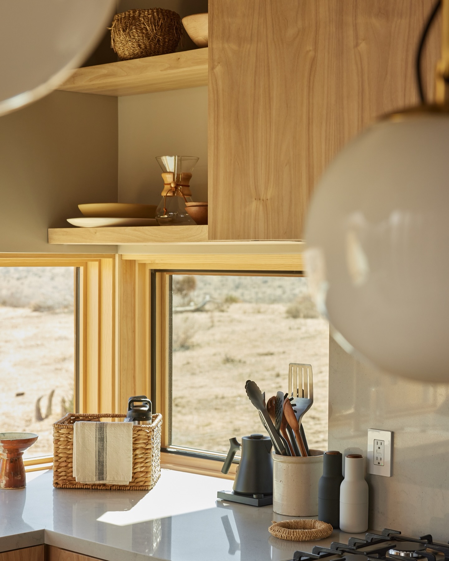 Imagine being nestled under a blanket of stars here in the Mojave Desert. At the Ocotillo Cabin, off-grid romance means trading city lights for the glow of the Milky Way.
Pioneertown, Ca.
Save this for the next time you need to trade the noise for the stars.
#stargazing #desertvacation #travelinspo #cabingetaway #vacationpropertymanagement