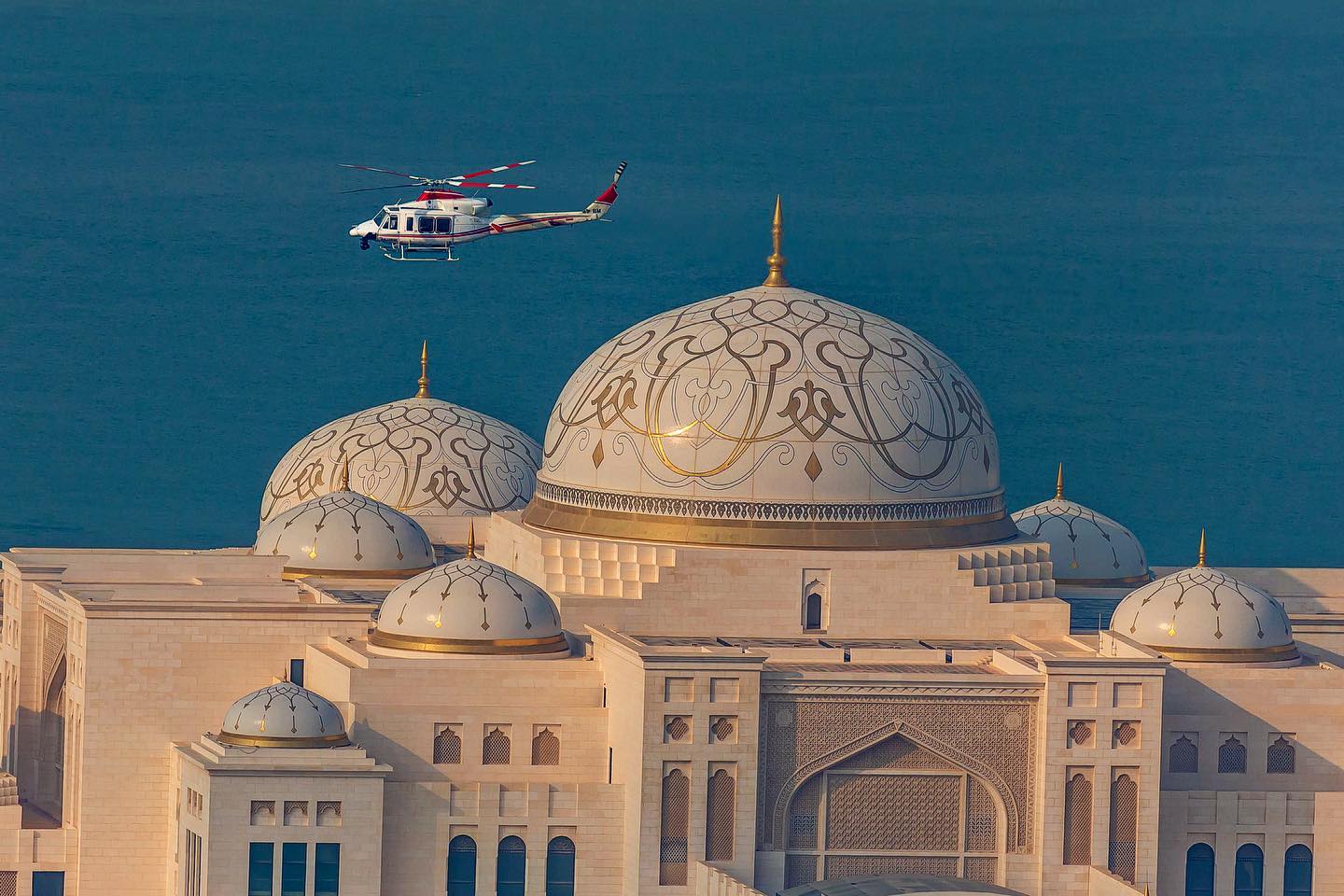 Always amazing to aerial film over Abudhabi with a great team! Thanks to all for the hard work! @adnocadmarathon 📸 @shoaibaj