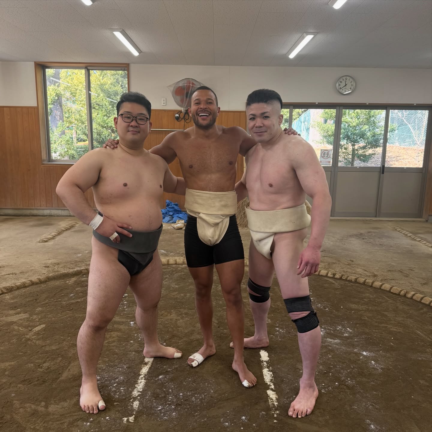 Thank you for joining us! @coleanderson.j
#sumo #sumowrestlingmatch #sumowrestling #sumodeadlift #sumosquats sumoexperience japan japantrip japantravel visitjapan visitjapanjp japaneseculture sumotraining sumowrestler sumofighter sumotraining sumoworkout sumosushi grandsumo thingstodotokyo japanitinerary shiko suriashi teppo tokyo сумо sumô rikishi sumolife amitasumodojo jiujitsu