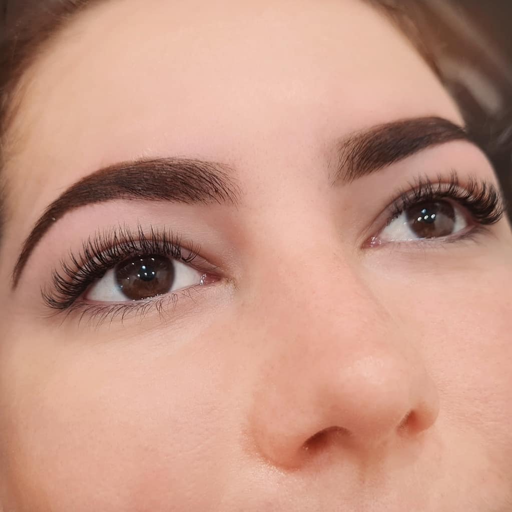 An after shot of a Brow Shaping with Bronsun Brow Dye & a Classic Full Set Refill.
The dye I used on my client is a Hybrid between the classic Tint & Henna. It stains the skin lasting up to 7days and dyes the hairs lasting up to 4 weeks.
(When I get a before of her brows I will post a before and after)
#bronsunbrows #classiclashes #lashextensionssunshinecoast #lashextensions #brows #browshaping #sunshinecoast