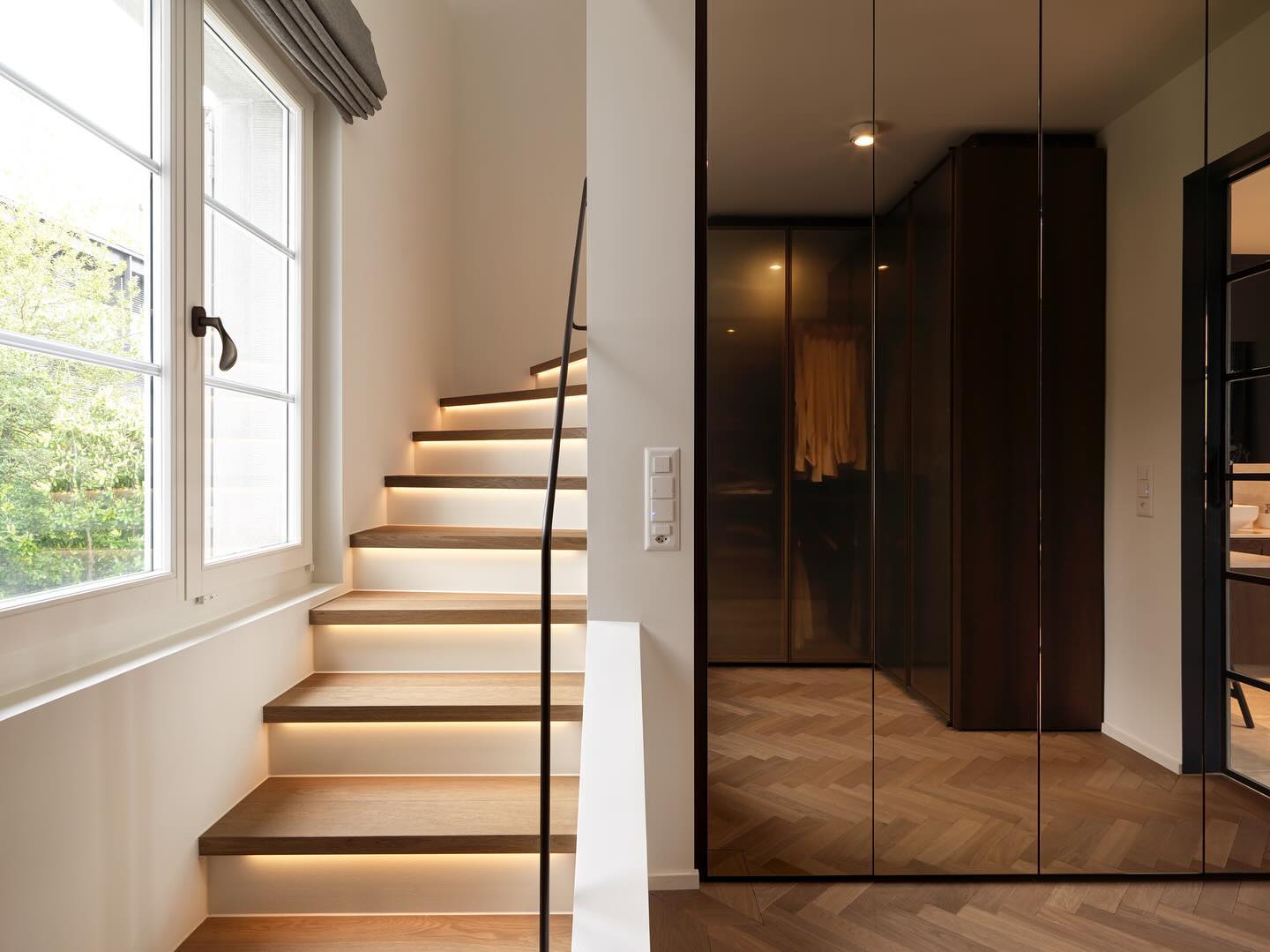 EFH Kilchberg
The described single-family home from the 1920s is a stunning example of a successful renovation that preserves the charm of the original architecture. The focus on authentic materials and skilled craftsmanship demonstrates great respect for the building’s historic heritage.
Project Highlights:
• Herringbone parquet flooring: A timeless design that exudes elegance and warmth.
• Bronzed metal handrails: Adding a touch of sophistication and modernity to the staircase while maintaining its classic style.
• High-quality carpentry: Likely custom-made features that combine functionality with aesthetics.
• Solid natural stone countertop in the kitchen: Paired with a carefully selected color palette, creating a luxurious yet inviting atmosphere.
I worked on this project as a team member in the interior architecture department of the architecture and design studio IDA14 in Zurich where i was given the opportunity to support the management of the project, overall design and execution.
Design studio: @ida14_by_karsten_schmidt
Photography by: @bruno_helbling_fotografie
#interiordesign #interiors #lakesideliving #house #renovation
