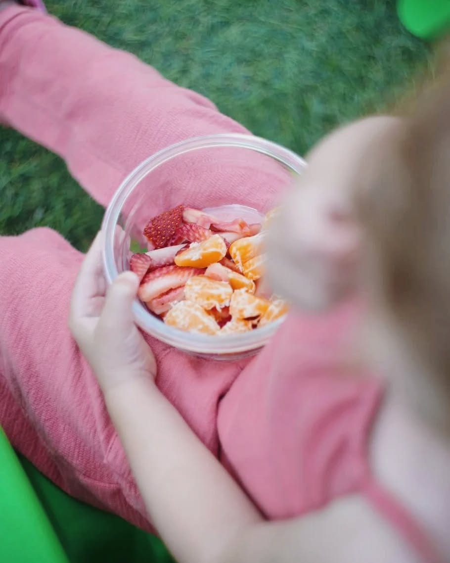 Happy Friday! Be sure to treat yourself to a fresh fruit snack this weekend π.
#childcareprovider #childcare #okanaganlife #kelowna #kidsnacks