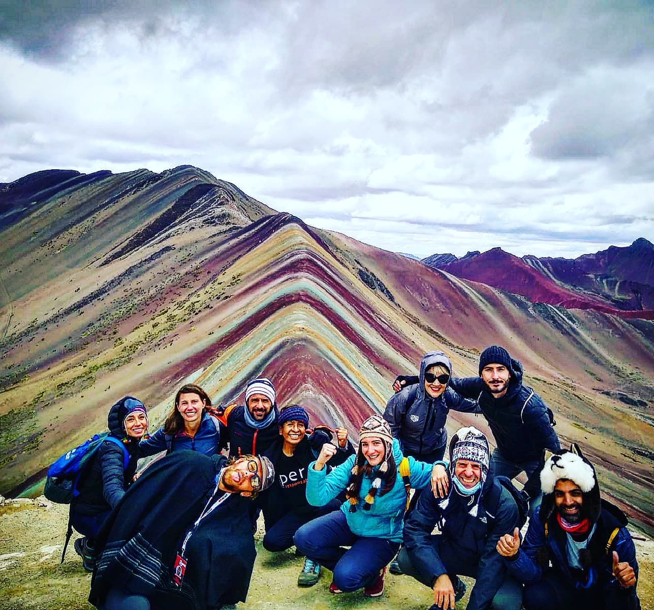 Dopo (quasi) due lunghi anni e senza esserci mai arresi, stiamo finalmente ripartendo. Il Perú è sempre stato lì e ci ha aspettato; ora tocca a noi e a voi rimetterci in moto per riviverlo insieme!
.
.
Se volete partire con noi o per qualsiasi info sui nostri viaggi scriveteci qui sui nostri canali o via mail a supporto@peruresponsabile.it
#peruresponsabile #turismoresponsabile #turismocomunitario #ruraltourism #turismorural #peru4x4 #perutravel #visitperu #peru #perutrip #travel #discoverperu #peruhermoso #vinicunca #rainbowmountain #perumagico #perumaravilloso