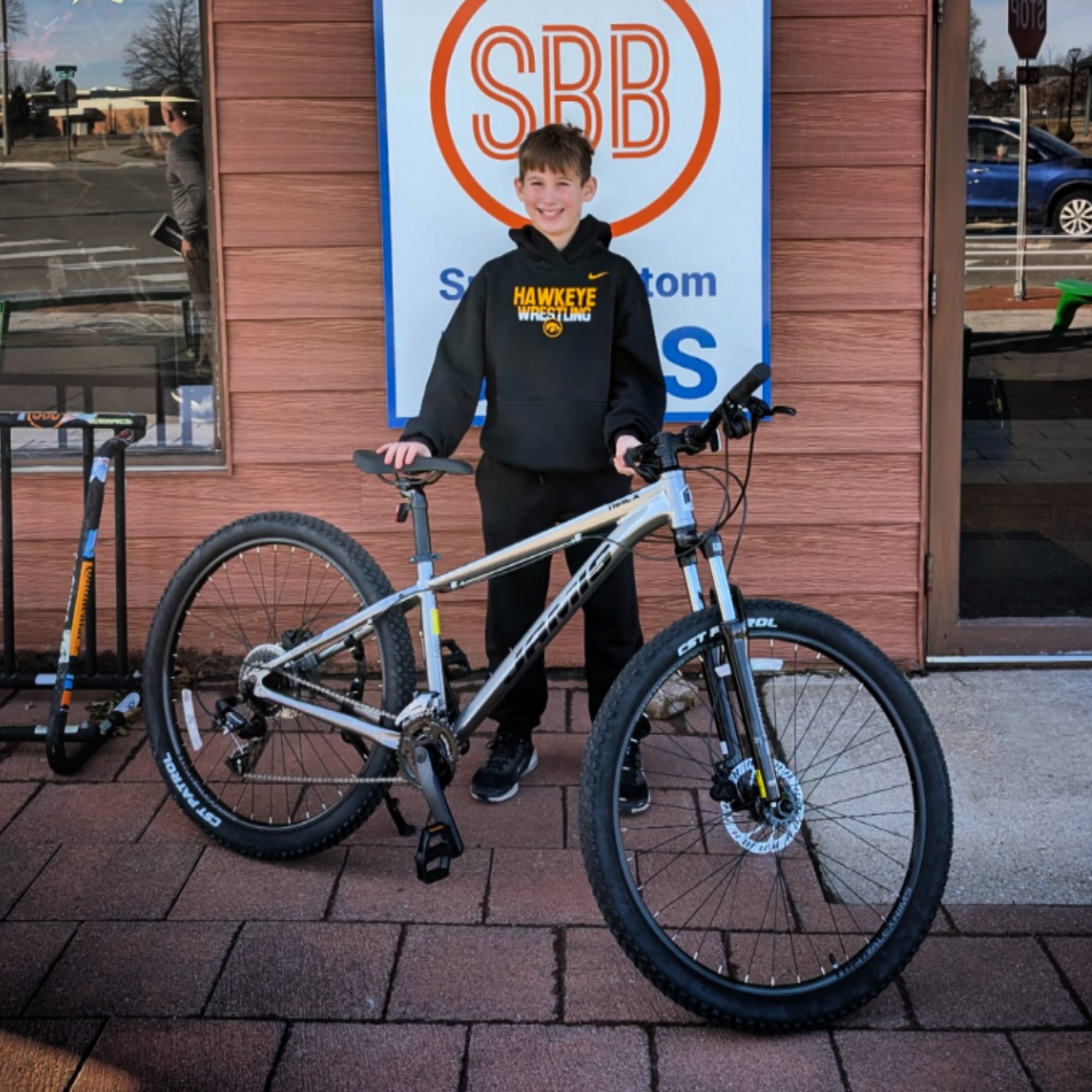 Don’t let the frigid temps keep you down, it’s the perfect time to go new bike shopping! Despite the arctic blast we are experiencing we have been delighted by the amount of customers stopping in to pick up new bikes so they’ll be ready to ride once Spring hits! Happy New Bike Day Dude!
.
#sugarbottombikes @jamisbikes #newbikeday