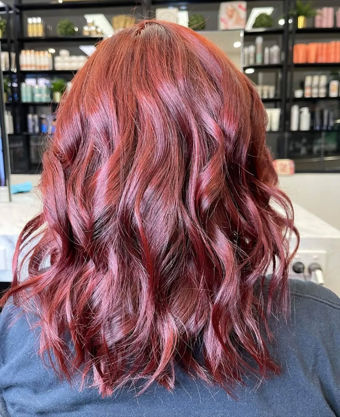 Reds are so in this season 🔥🥰
To change up your look with hot colour..
Visit us for stunning hair & professional care,
Call: 38209818
Book Online: via link in bio ❤️
We look forward to seeing you x