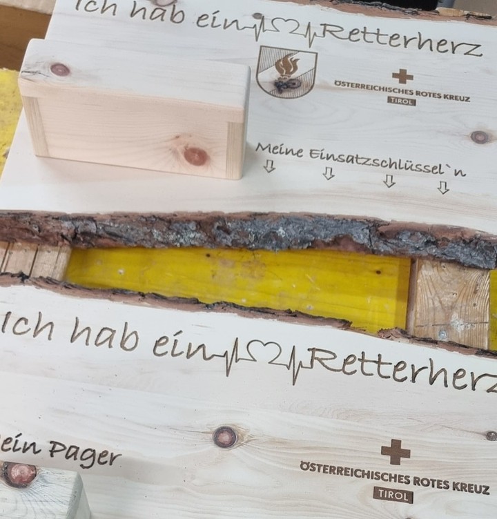 #zirbenholz #tirol #geschenkideen #lasergravur #valentinstagsgeschenk #holzliebe #eberl_holzdesign #zirbe #holzideen