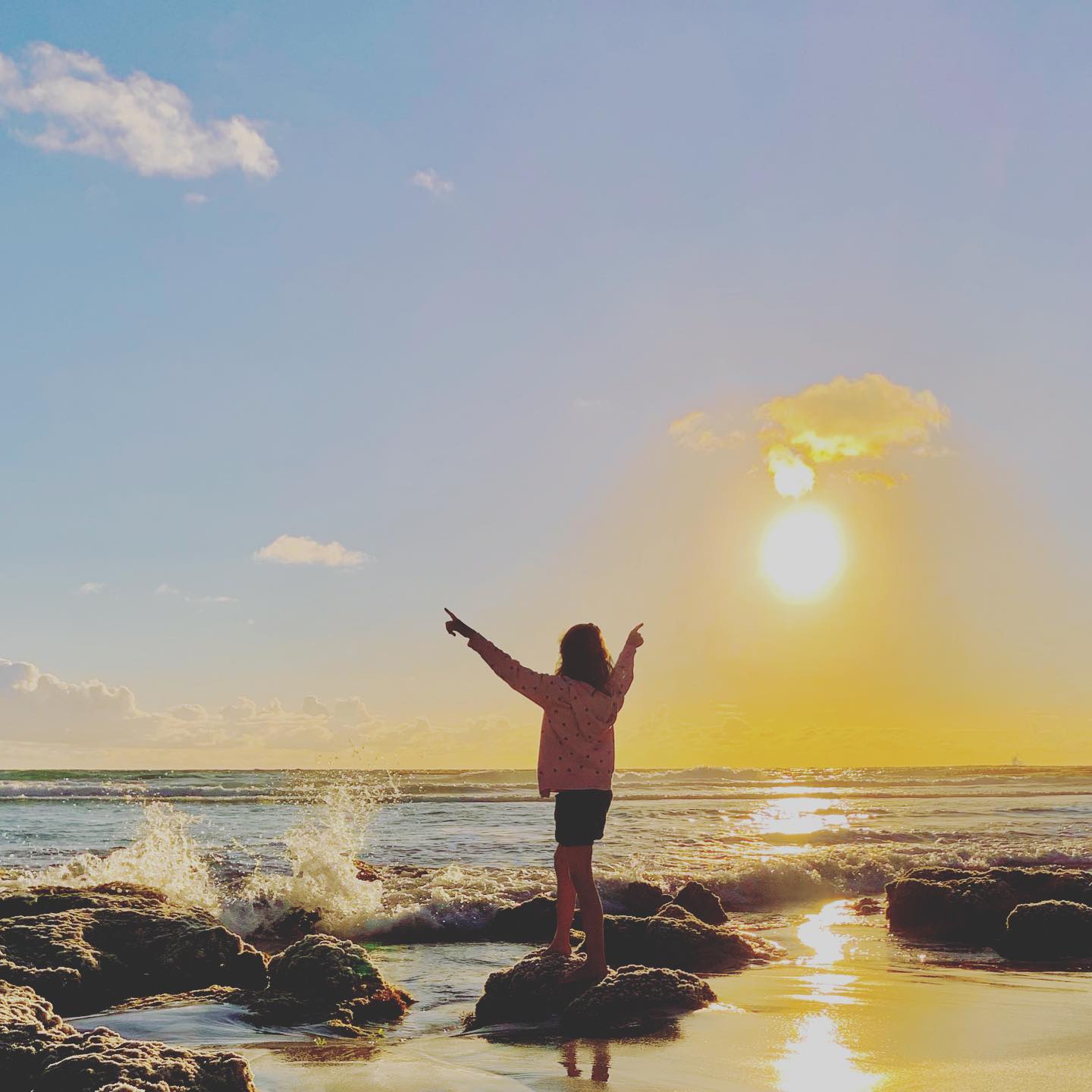 “Here’s to strong women. May we know them. May we be them. May we raise them.” ❤️💪🏻
#internationalwomensday #sawomanaustralia #sawoman #jtelements #unleashyourpotential #youvegotthis #iamenough