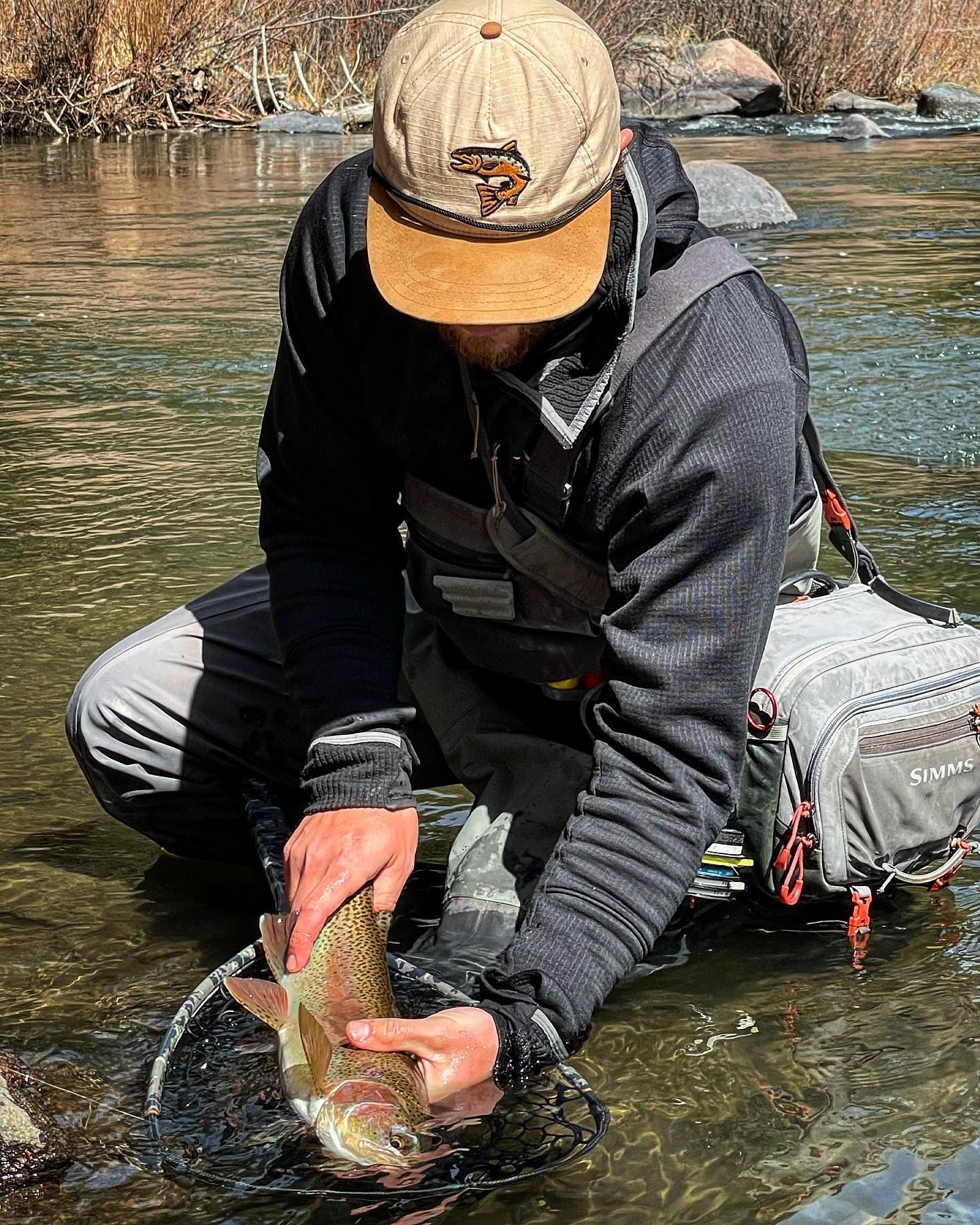 Spring is here and the fishing window is starting to become longer throughout the day.
Bigger bugs and aggressive takes is what spring fishing is all about, but don’t forget about midges still since they are a big part of a trouts diet in the rivers all year long.
•
#flyfishing #spring #troutfishing #trout #rainbowtrout #keepemwet #catchandrelease #colorado #getoutside #bigbugs #flyfishcolorado #fishitwell #hiddenjem