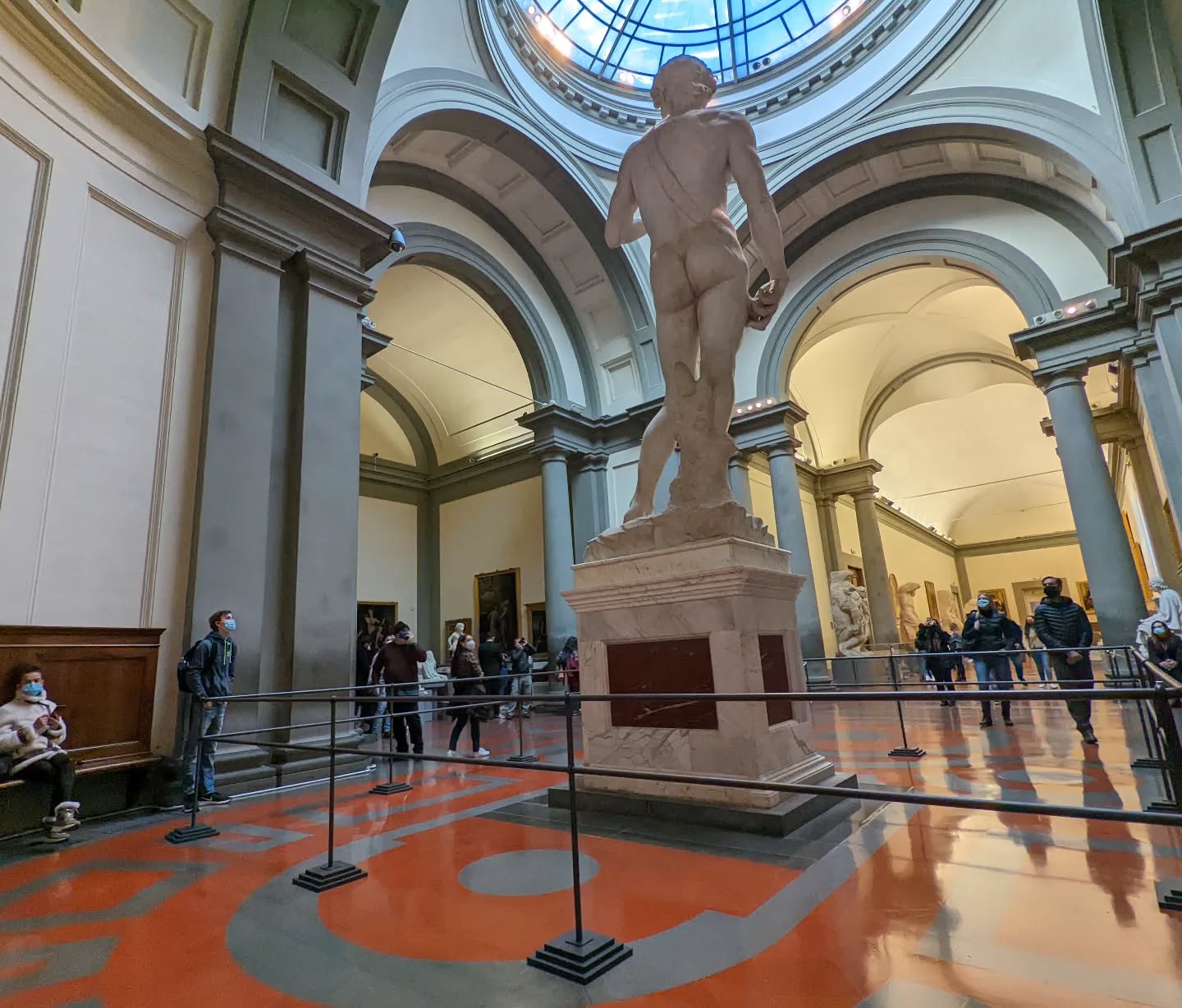 When the crowds aren't so overwhelming it is nice to spend time with Michelangelo's David. Did you know you could walk all the way around the masterpiece and even sit on the benches? #latinrocks #michelangelo