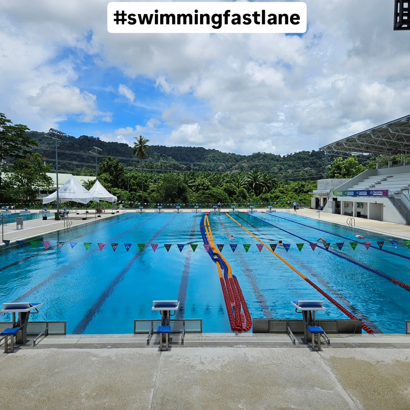 We are back!
#swimmingfastlane
#mastersswimming