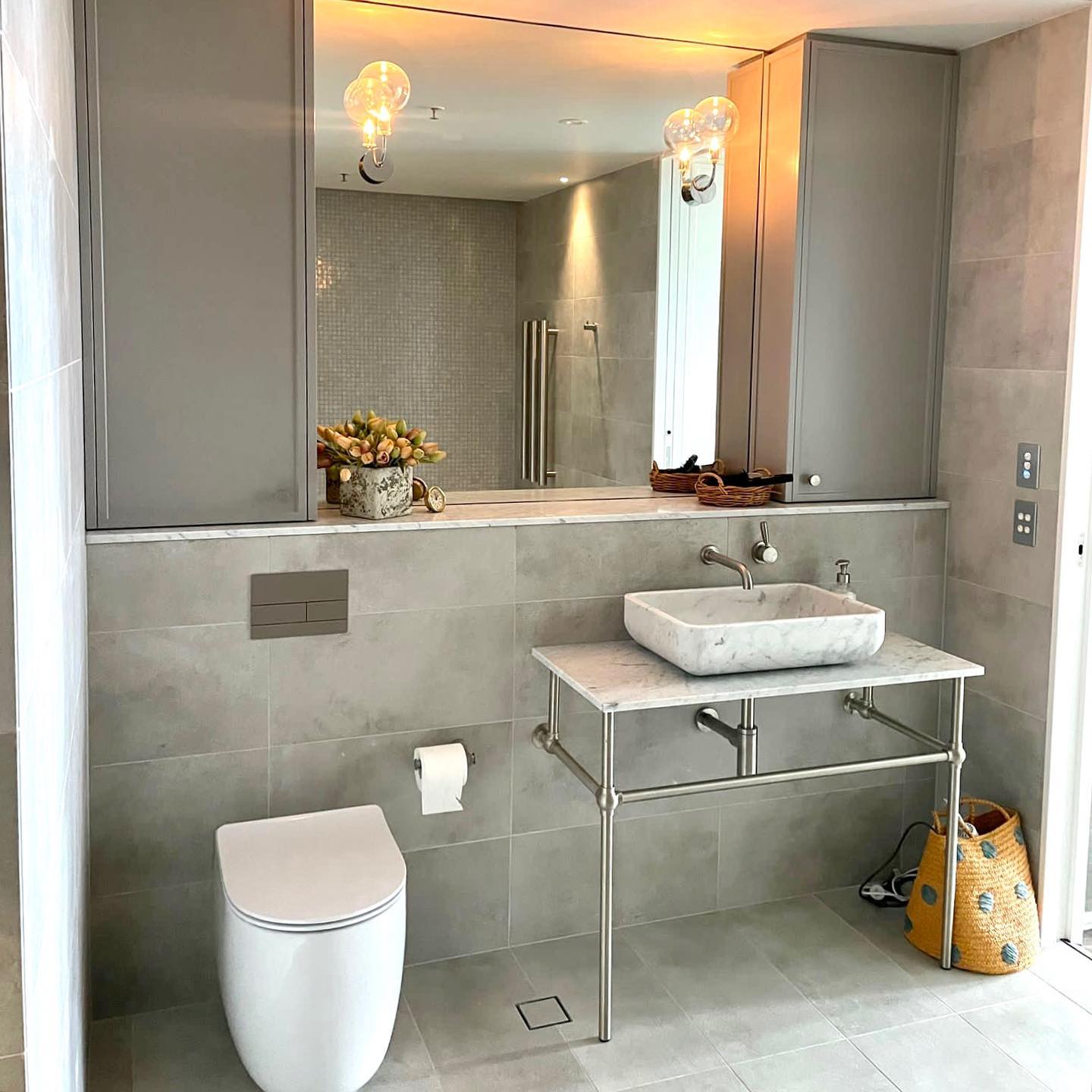 Luxe cabinetry for a luxe bathroom.
Having cabinetry a similar colour to the tiles, consolidates the bathroom design, makes it look more cohesive & larger too!
This was part of a large project we worked on with designer Jude Miller
#bathroomreno #bathroomremodeling #bathroomstyling #bathroomstorage
#randwick #sydneyinteriors #sydneyinteriordesign #sydneyhomes #sydneykitchens #sydneyinteriordesigner #homedecorlove #kitchenreno #kitchenremodeling #cammeray #northernbeacheslocal #sydneylocal #sydneyluxuryhomes #sydneyarchitecture #australianinteriors #australianhomes #australianhouseandgarden #maroubra #coogee #malabar #brontebeach #northernbeachessydney #sydneymums #sydneymum