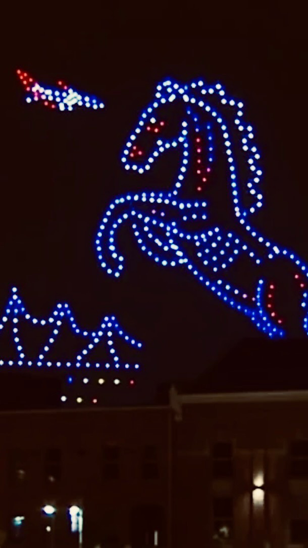 Well the season may not have ended how we wanted, but we’re proud of the @broncos for showing up, fighting hard, and giving us a season worth watching!!
Throwback to when our Mile High Drone Show lit up the sky for the Mile High City’s team - because this season deserved a sky-high celebration. 🧡💙