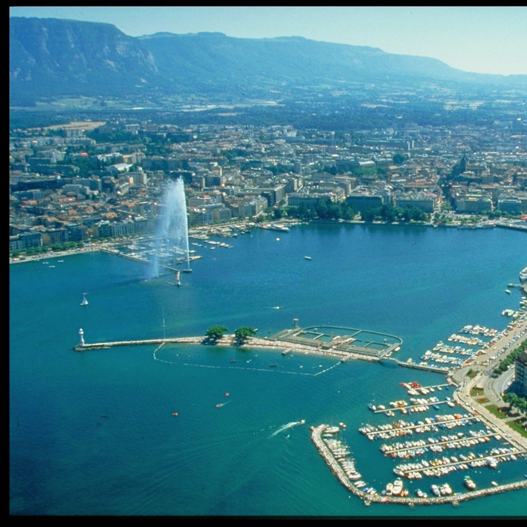 ✨ Nos petites Merveilles du terroir sont partie illuminer Notre cher Voisin La Suisse 🇨🇭
Nous sommes heureux de pouvoir vous apporter un peu de bonheur par nos Précieux Soins Naturels !
Prenez grand soin de vous 💖
A très vite !
✨Our little Wonders have gone to light up Our dear Neighbor Switzerland 🇨🇭
We're delighted to be able to bring you a little happiness with our Precious Natural Care !
Take good care of yourself 💖
See you soon!
crédit Astelus
#suisse #swizerland #swizerland🇨🇭 #terroirfrançais #terroir #madeinfrance #cosmetiquenaturelle #soindepeau #skincare #frenchtouch #naturalcosmetics #antiaging #soinantiage #massage #huilevegetale #cremeantiage #complementalimentaire #spa #thalasso #institutdebeauté #beauty #beautyblog #naturelovers #vegan #bio #peausensible #soindesoi #naturare #naturarebio #naturarefr