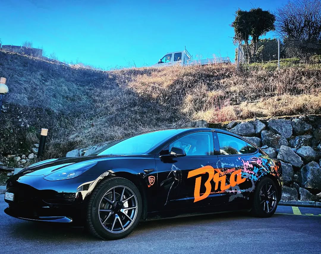 Www.carrosseriebra.ch
🤩1 tesla c est bien mais 2 c est mieux🤪
#cars #carstagram #carsofinstagram #carrosserie #carrosseriesuisse #carsoftheday #carrosseriebra #automobile #atelierautomobile #atelierdereparationautomobile #supercars #suv #sportcars #blackcars #tesla #electricars #ecars #teslamodel3 #performance #teslamotors #teslalife #teslacars #teslalife #bestcars #voituredeluxe #voiture #voituredesport #automobile #automotive #autos #teslaowner #apiedcestbienmaiscestlong