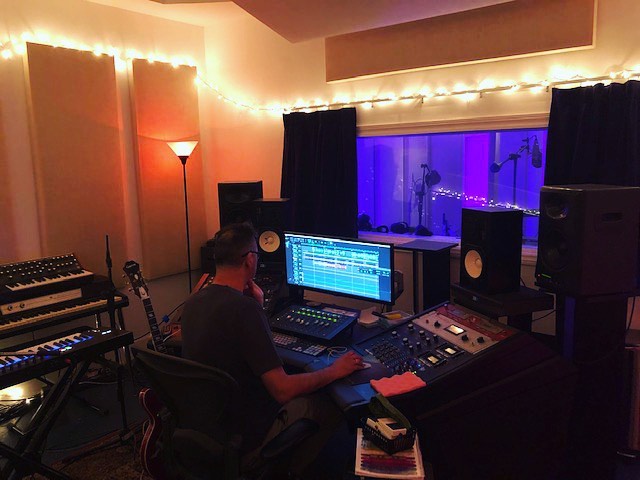 Tim in the studio working hard on “Victim for you”. Coming soon! 🎶 #treelinedstreets
