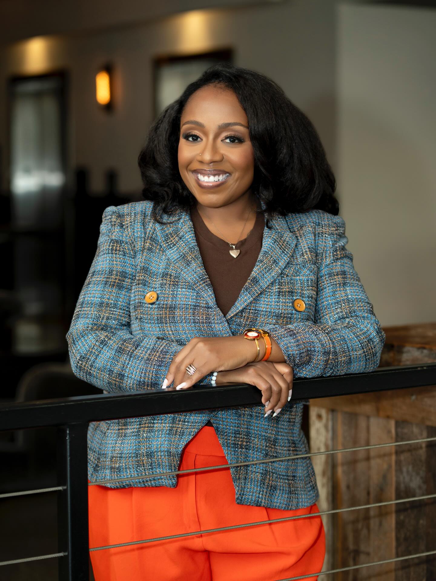 The Networking Dr.™ officially has a LinkedIn Company Page — and I’d love for you to follow and help me grow it. 🤎
For years, I’ve watched professionals and founders exhaust themselves with performative networking: showing up everywhere, collecting contacts, and still feeling unclear about how relationships actually lead to real opportunities.
This page is where I’m sharing insights on strategic networking, business development, and relationship-building that actually works — not hustle for hustle’s sake.
We’re kicking things off with our first article:
“Why Strategy Beats Hustle in Today’s Competitive Landscape”
🔗 Link in bio to read + follow the page.
If this resonates with you:
👉🏾 Please follow the page
📣 Share this post to your stories or with someone who needs it
💬 Drop a comment so I know you’re here
Let’s move beyond working the room — and start building networks with purpose. ✨🤎