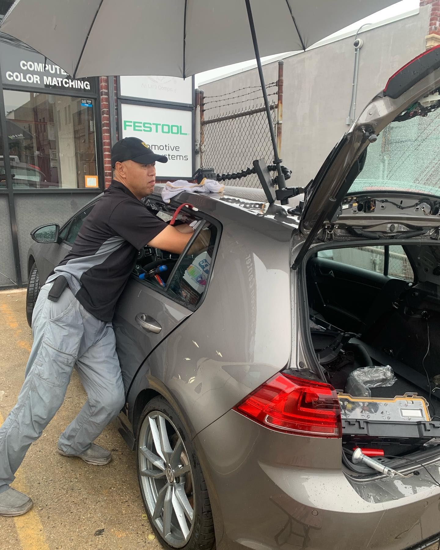 Making dents disappear like “Magic”
#magiccollisioncenter #yourneighborhoodbodyshop #wedoitall #vwgolf #germanengineering #queensny #whitestoneny #golfr32 #pdr