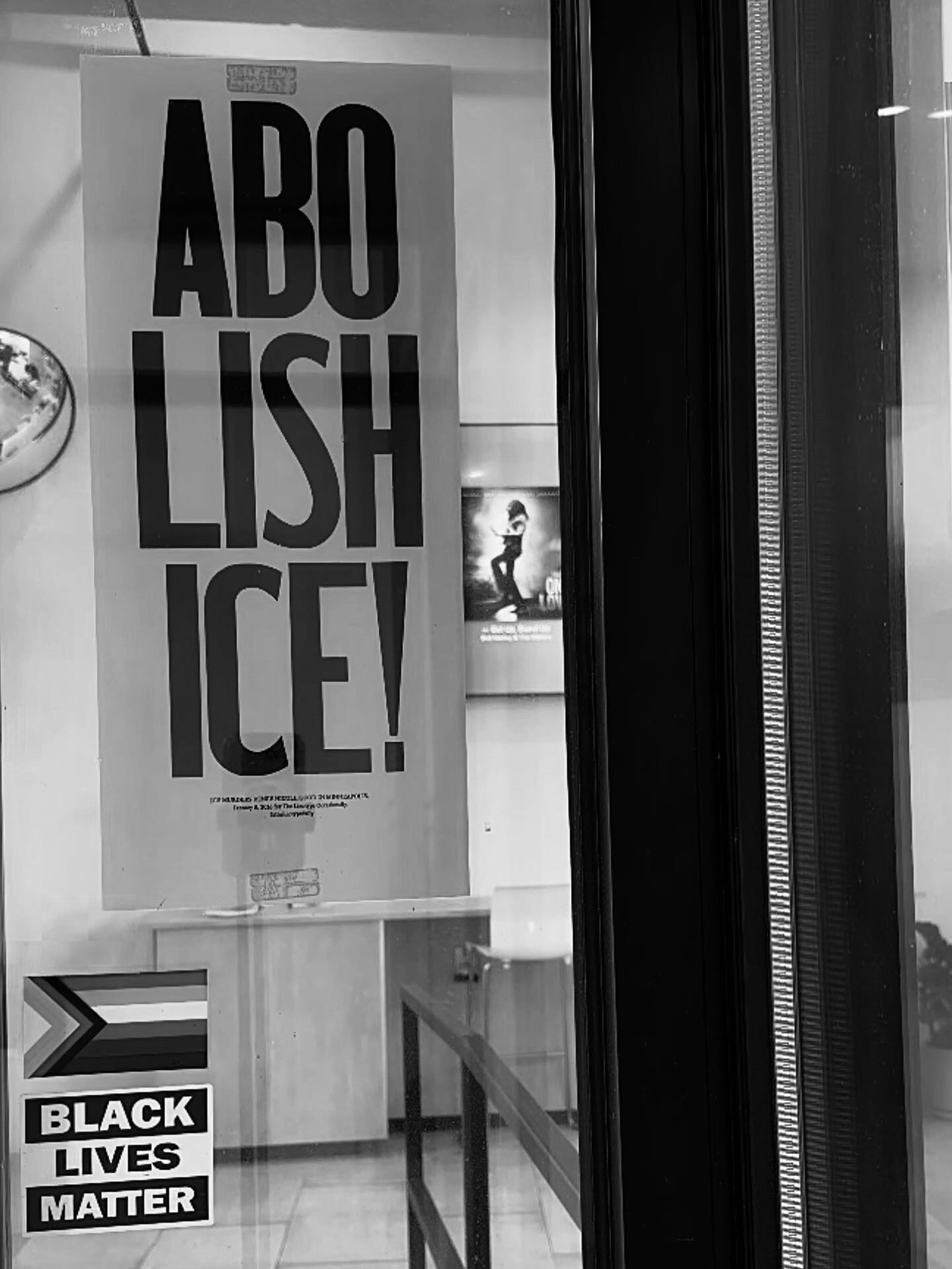 At GUM we stand with our community and our beliefs.
In our efforts to support the nationwide protest tomorrow on Friday January 30th a portion of tomorrow’s service sales will be donated to organizations providing legal aid and support for immigrant communities.
🖕🏼🧊