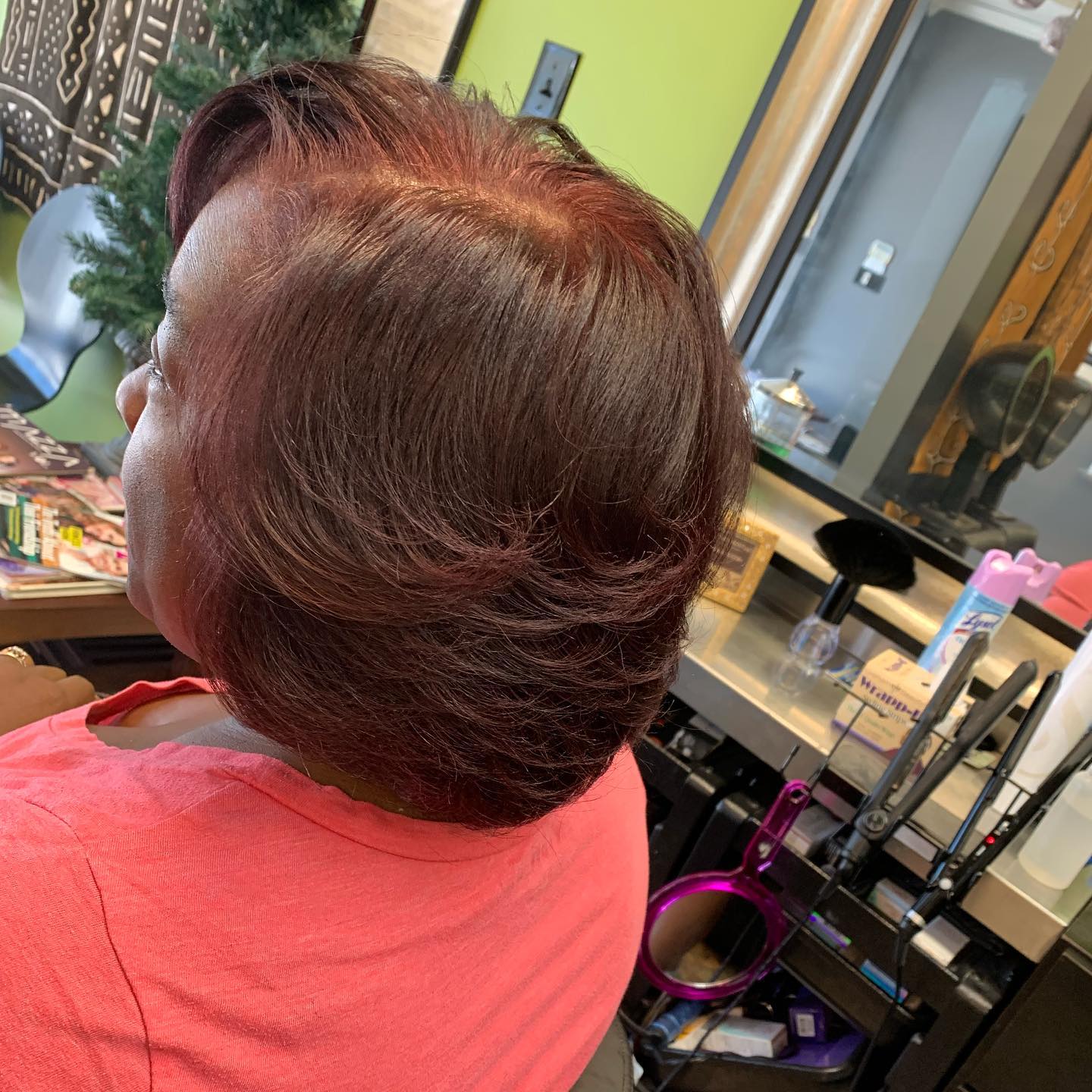 Come get your Fall hair color 🍂. Book a appointment with our stylist.
Click the link in bio.
#inthemixhairsalon #inthemix #atlstylist#bouncyhair #bouncyshinesilkyhair #silkpressatlanta #silkpress