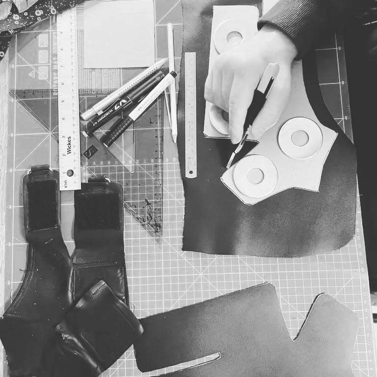 Grippitz are busy making some custom designs today!! Always working hard to make better gloves π
Some new ideas for more products on the horizon too so watch this space!!
#paraplegic #tetraplegic #wheelchair #wheelchairuser #gloves