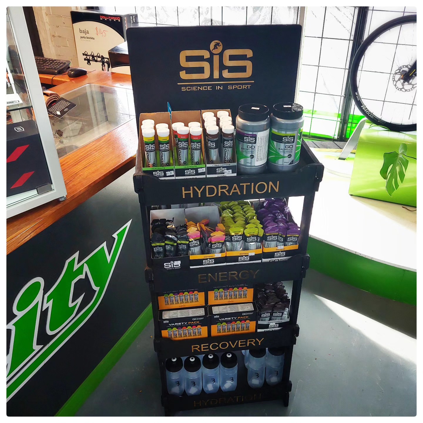 SIS Hydration station at Cycle City....If you're thirsty we've got you covered π
-
-
-
-
#sis #hydration #sishydration #energygel
#allsports #roadcycling #mtb #runnerscommunity
#cyclistlife #marsthontraining