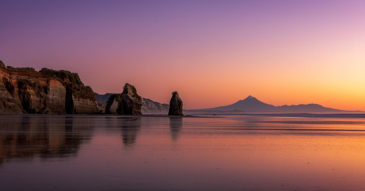 M O U N T T A R A N A K I
_____s e r e n i t y_____
.
. .
. . .
. . . .
#newzealand #newzealandguide #kiwipics #nz #nzmustdo #taranaki #mounttaranaki #tongaporutu #threesistersandelephantrock #earthofficial #destinationnz #exploringtheglobe #travelphotography #igbest_shotz #natgeolandscape #postcardplaces #mountainstories #beachlife #surf #sunsandsea #canon5dmarkiv #master_gallery #taranaki_nz #purenewzealand #realrawnz #pocket_allnature #planetearth #taranakilikenoother
