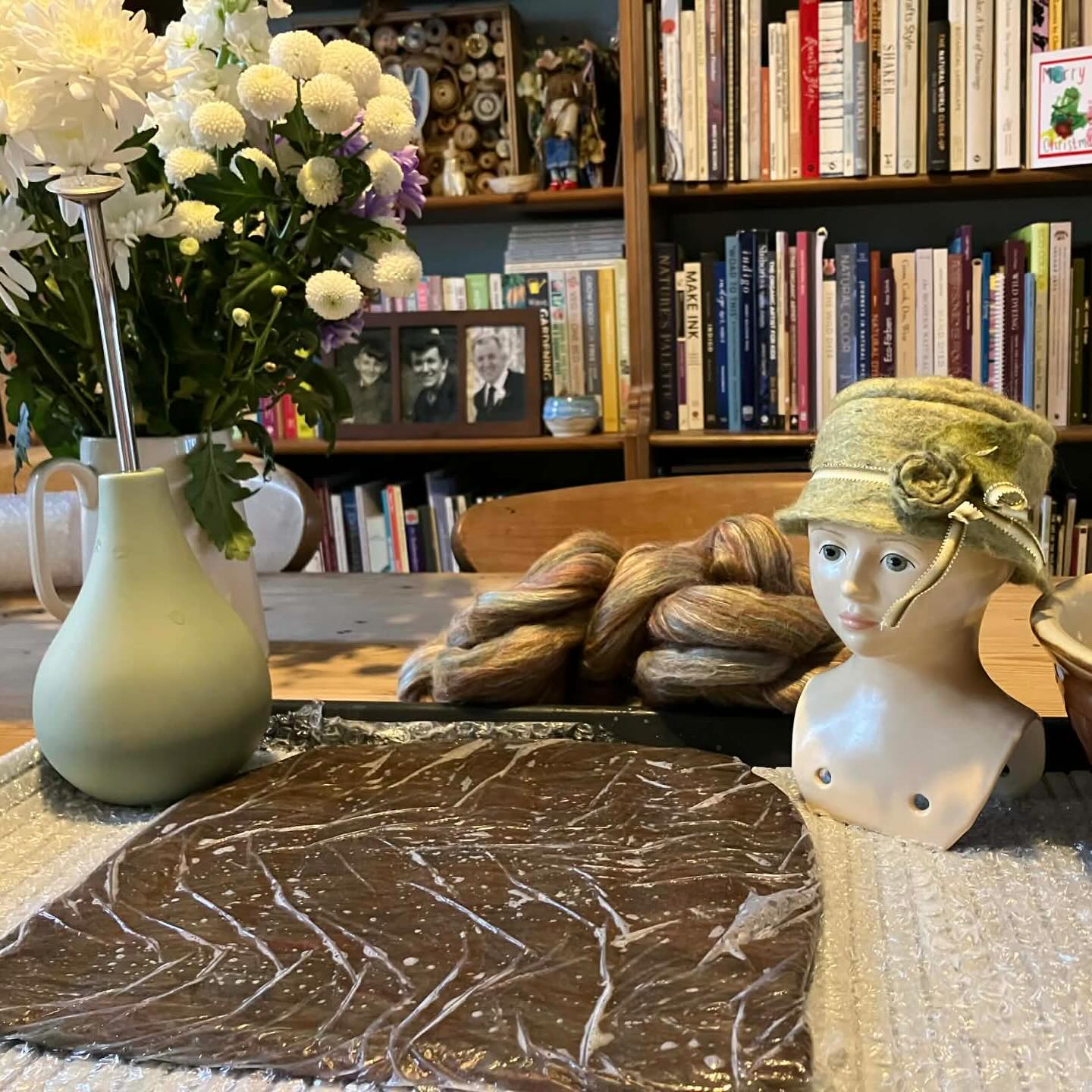 Different day, same hat obsession! ✨
More hats in the making and all available! I see so many gorgeous Blythe outfits out there, still finding my own style, but loving every stitch of the journey!
Don’t worry! I have other bits too, new brooches, new travel clothes and more! Keep your eyes peeled!
#feltmaker #felthat #textile