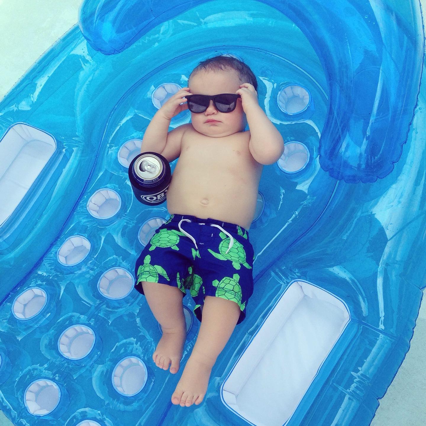 Happy holiday weekend! We hope you’re poolside, relaxing, & enjoying the summer sun. ⠀
⠀
☀️🎆🇺🇸☀️⠀
⠀
If you need more booze - you know who to call⠀
@quicksipdelivery