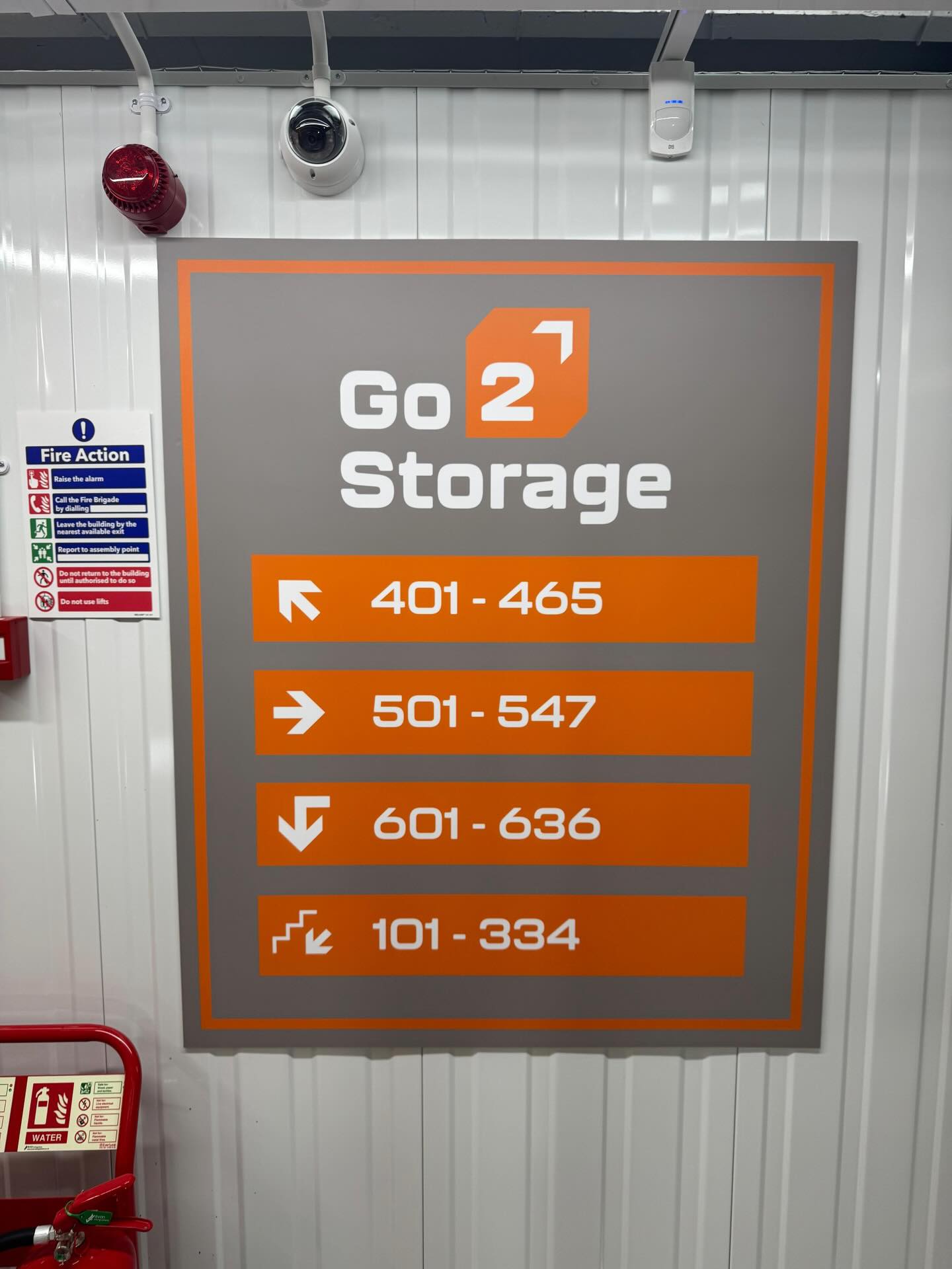 A few recent custom printed and manufactured signs for @go2storage! Keeping your branding consistent is the easiest way to get your brand recognised!
๐ - 01454 411144
โ๏ธ - info@avondisplays.com
.
.
.
.
.
.
.
#bristolsigns #signmaker #vinylstickers #thornbury #printingservices